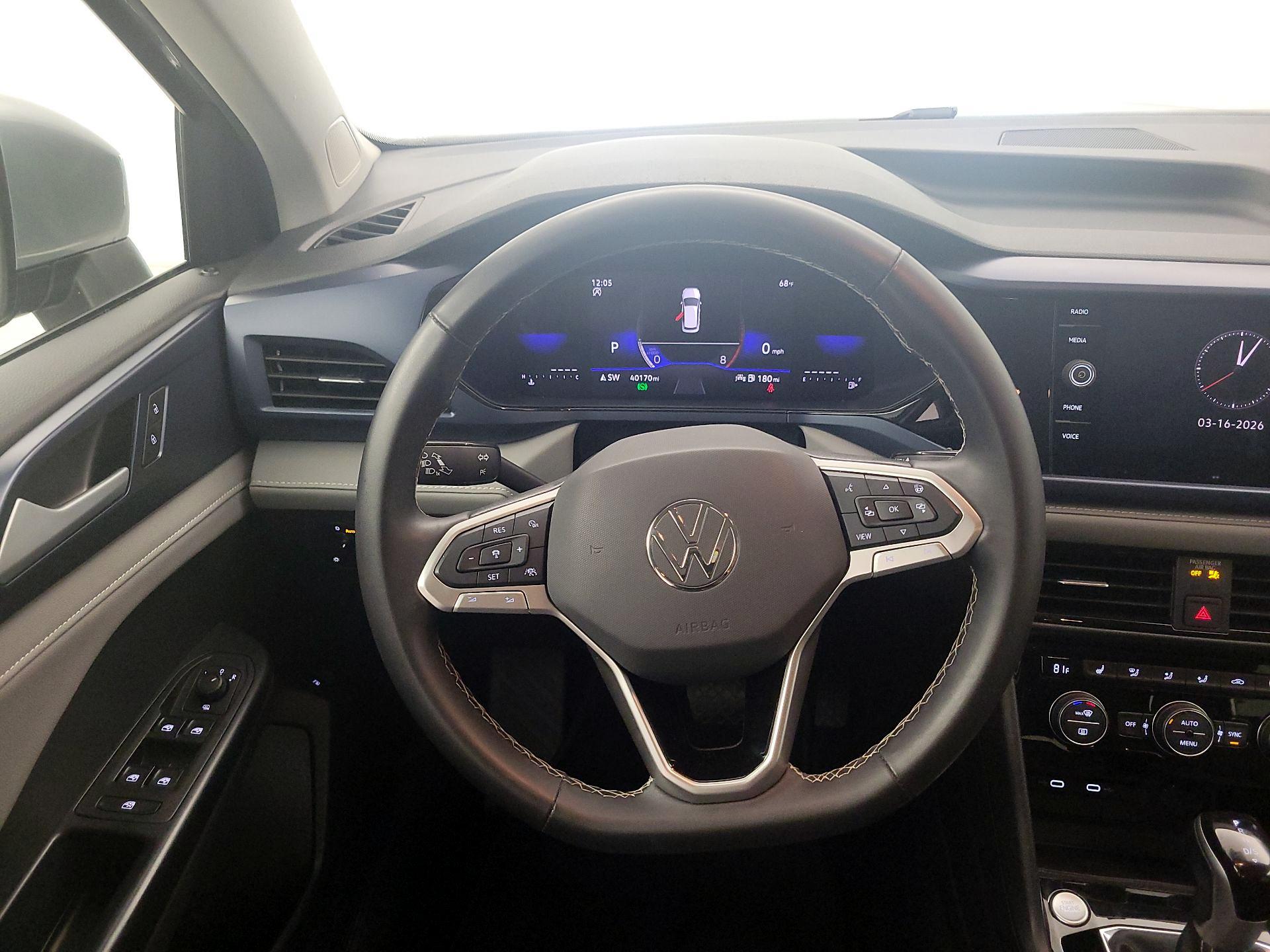 Thumbnail: 2024 Volkswagen Taos - 10