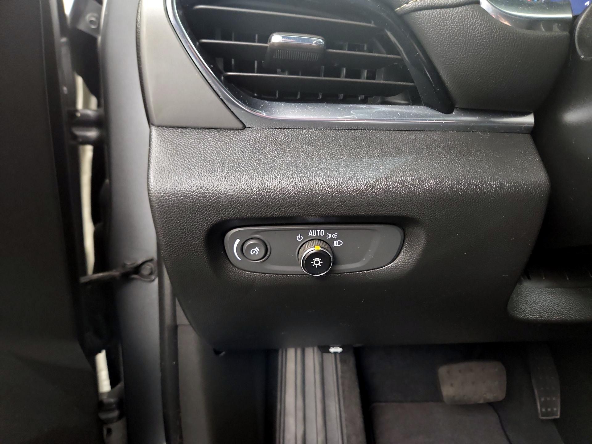 Thumbnail: 2023 Chevrolet Traverse - 11