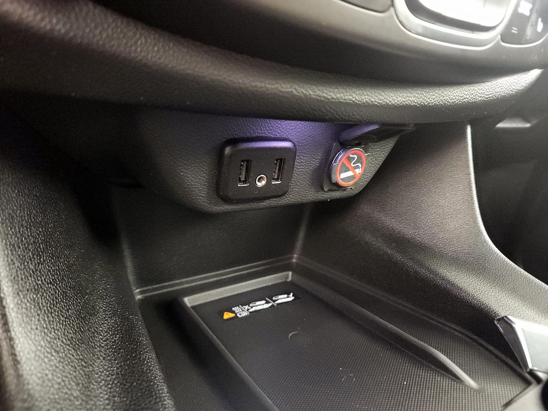 Thumbnail: 2023 Chevrolet Traverse - 16