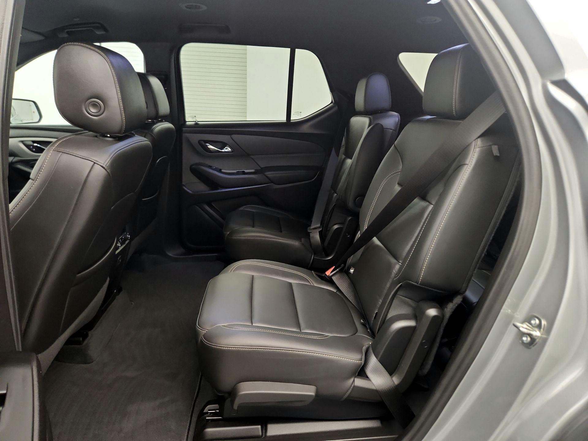 Thumbnail: 2023 Chevrolet Traverse - 17