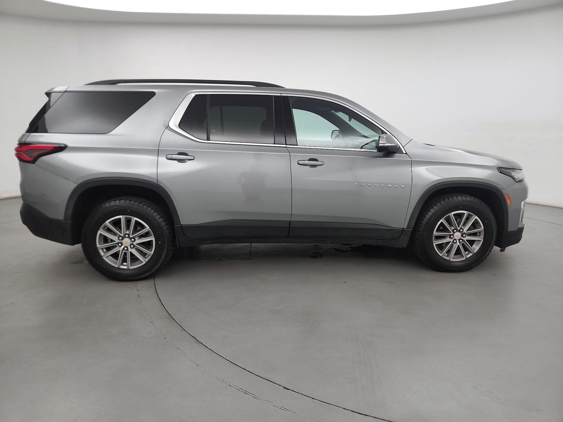 Thumbnail: 2023 Chevrolet Traverse - 4