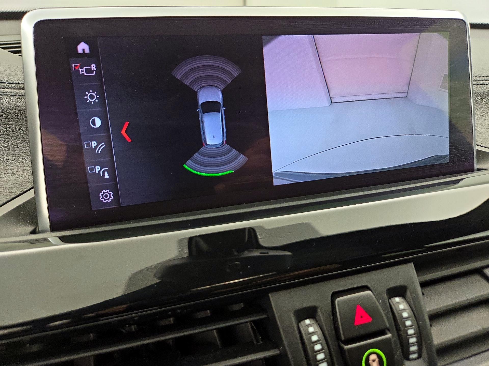 Thumbnail: 2021 BMW X1 - 15