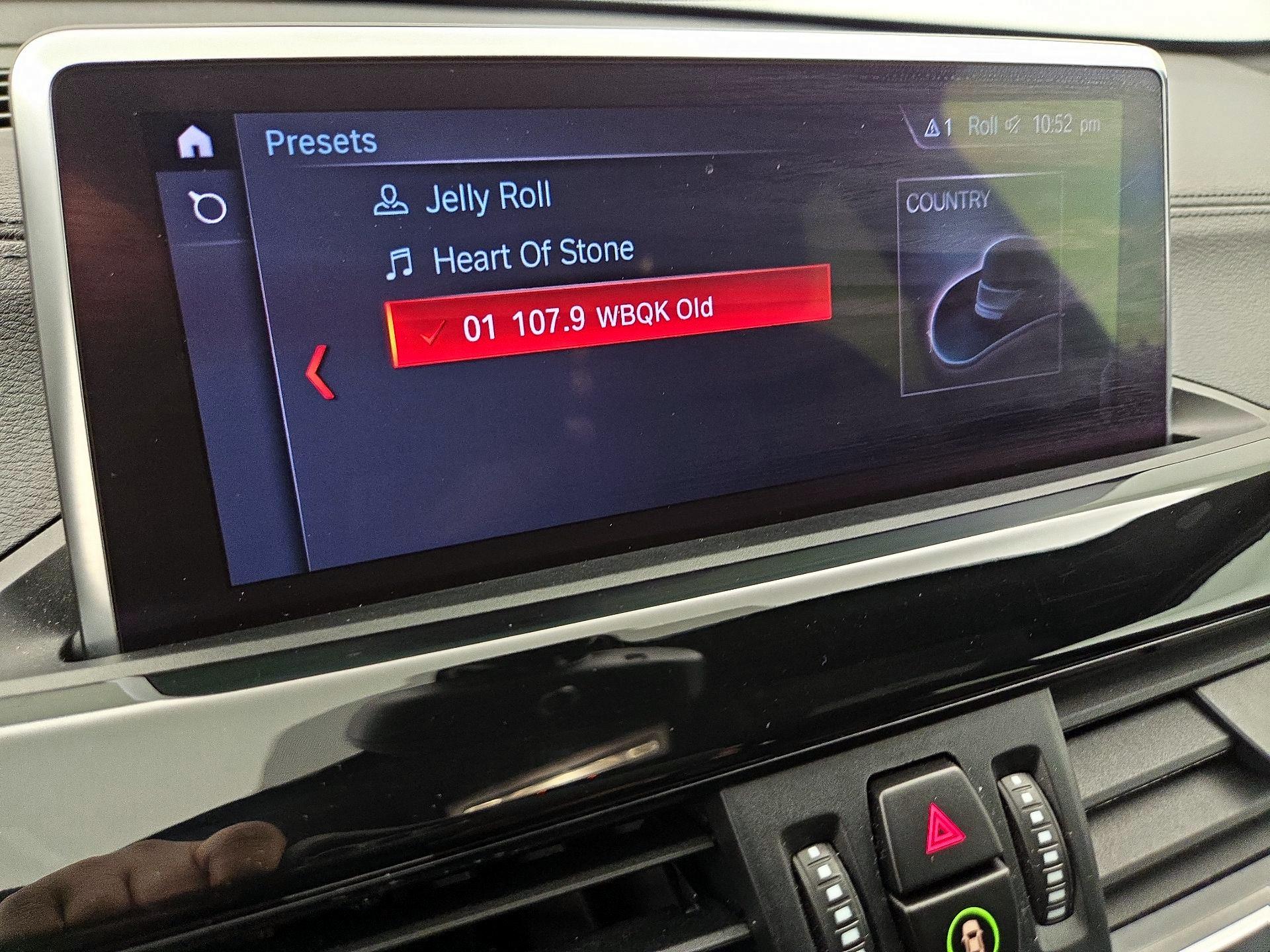 Thumbnail: 2021 BMW X1 - 16