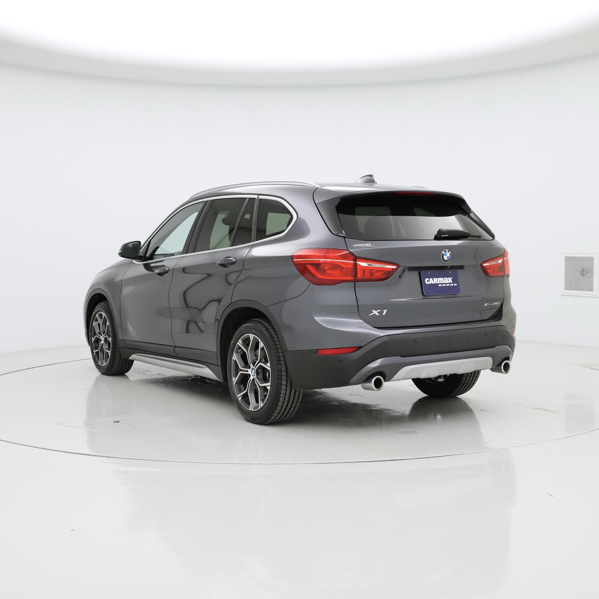 Thumbnail: 2021 BMW X1 - 2