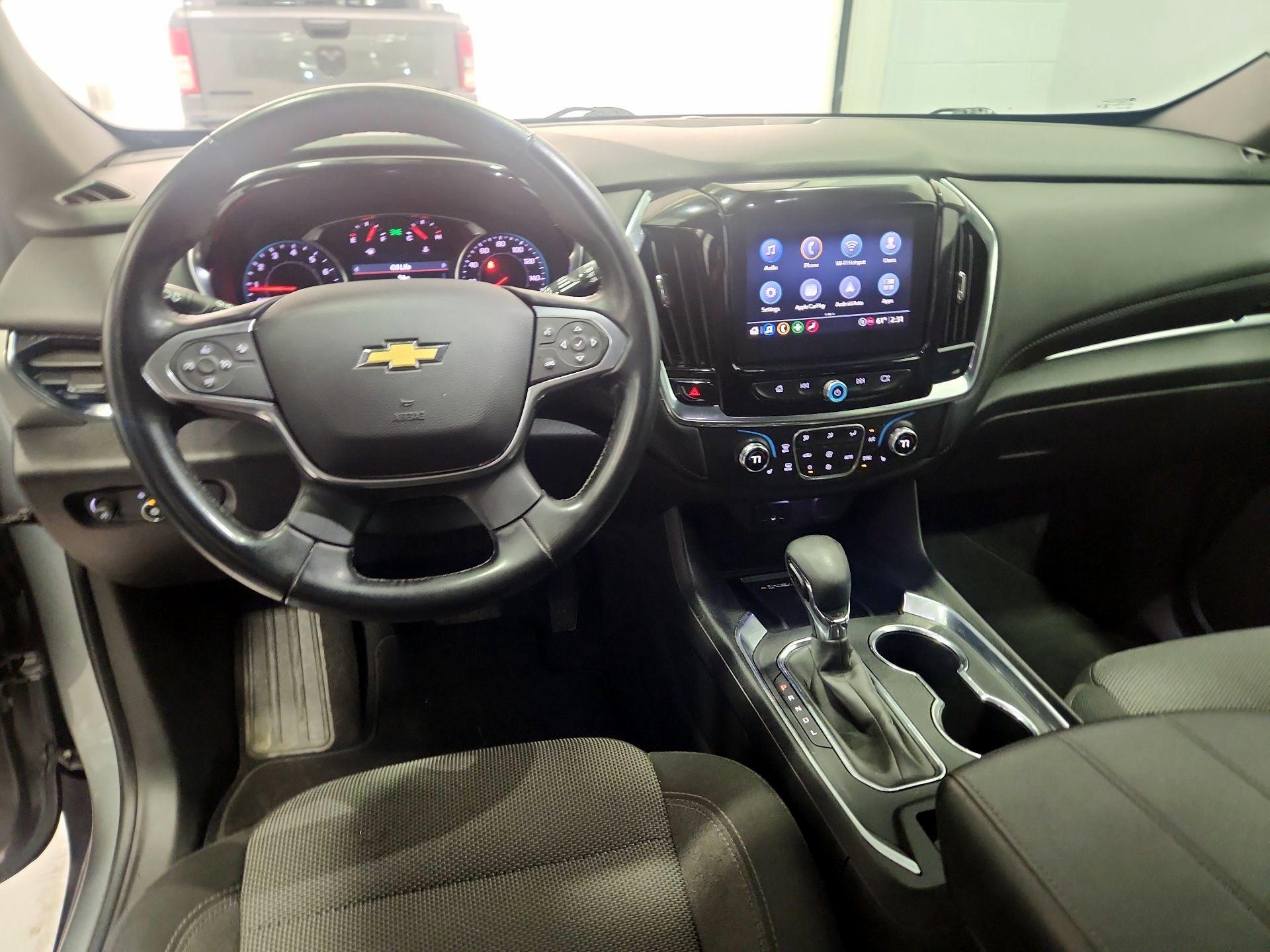 Thumbnail: 2023 Chevrolet Traverse - 9