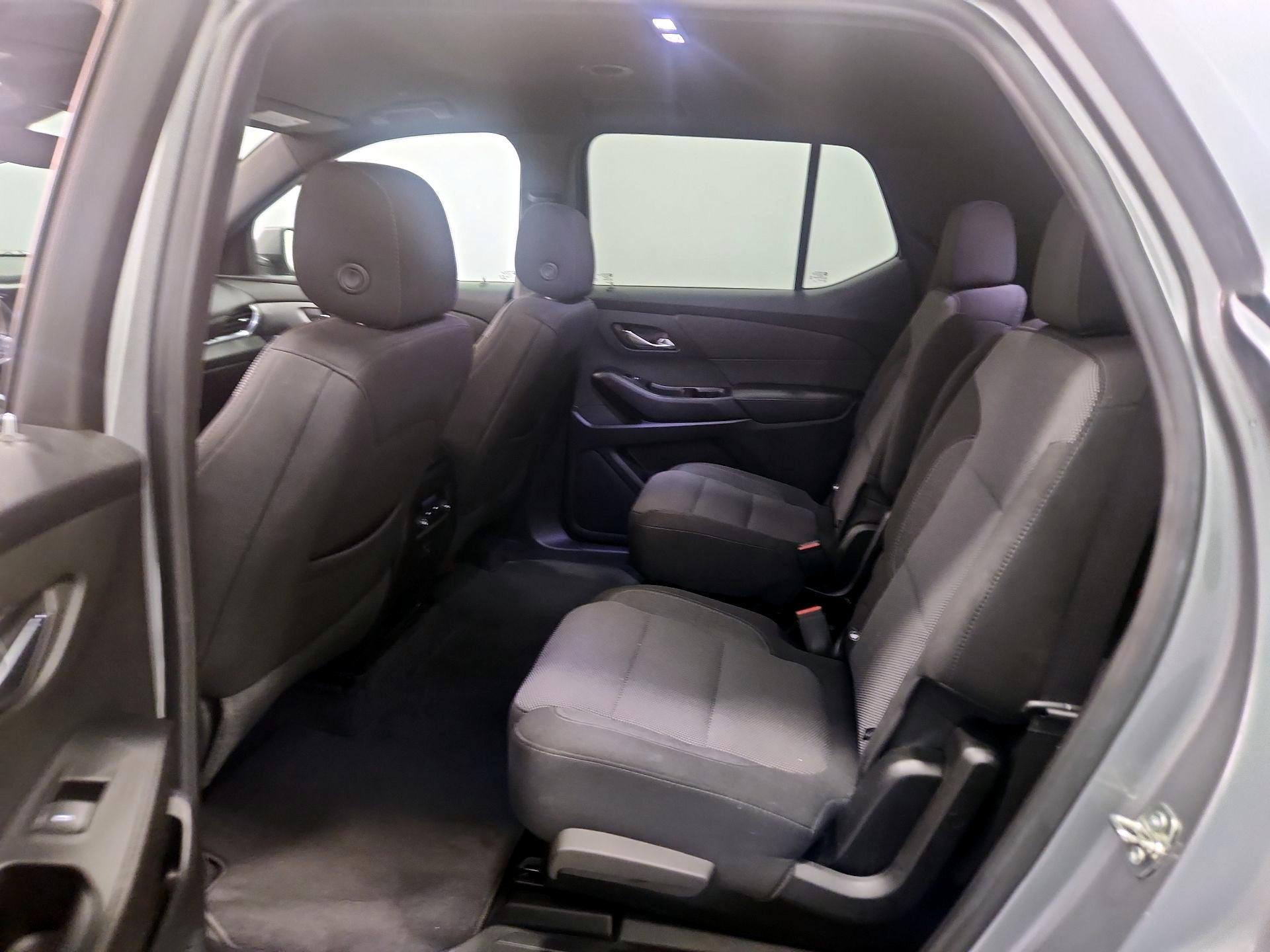 Thumbnail: 2023 Chevrolet Traverse - 19