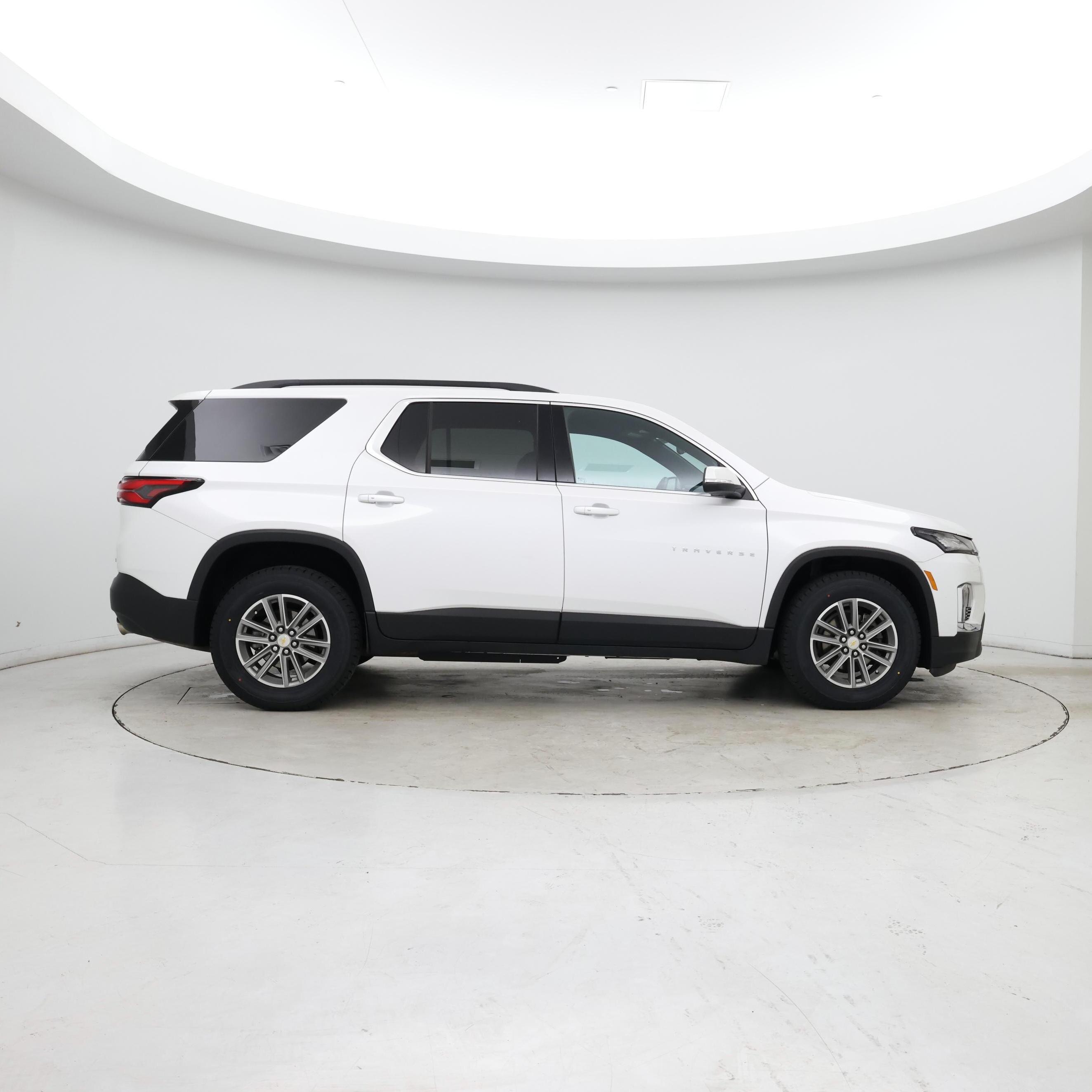 Thumbnail: 2023 Chevrolet Traverse - 7