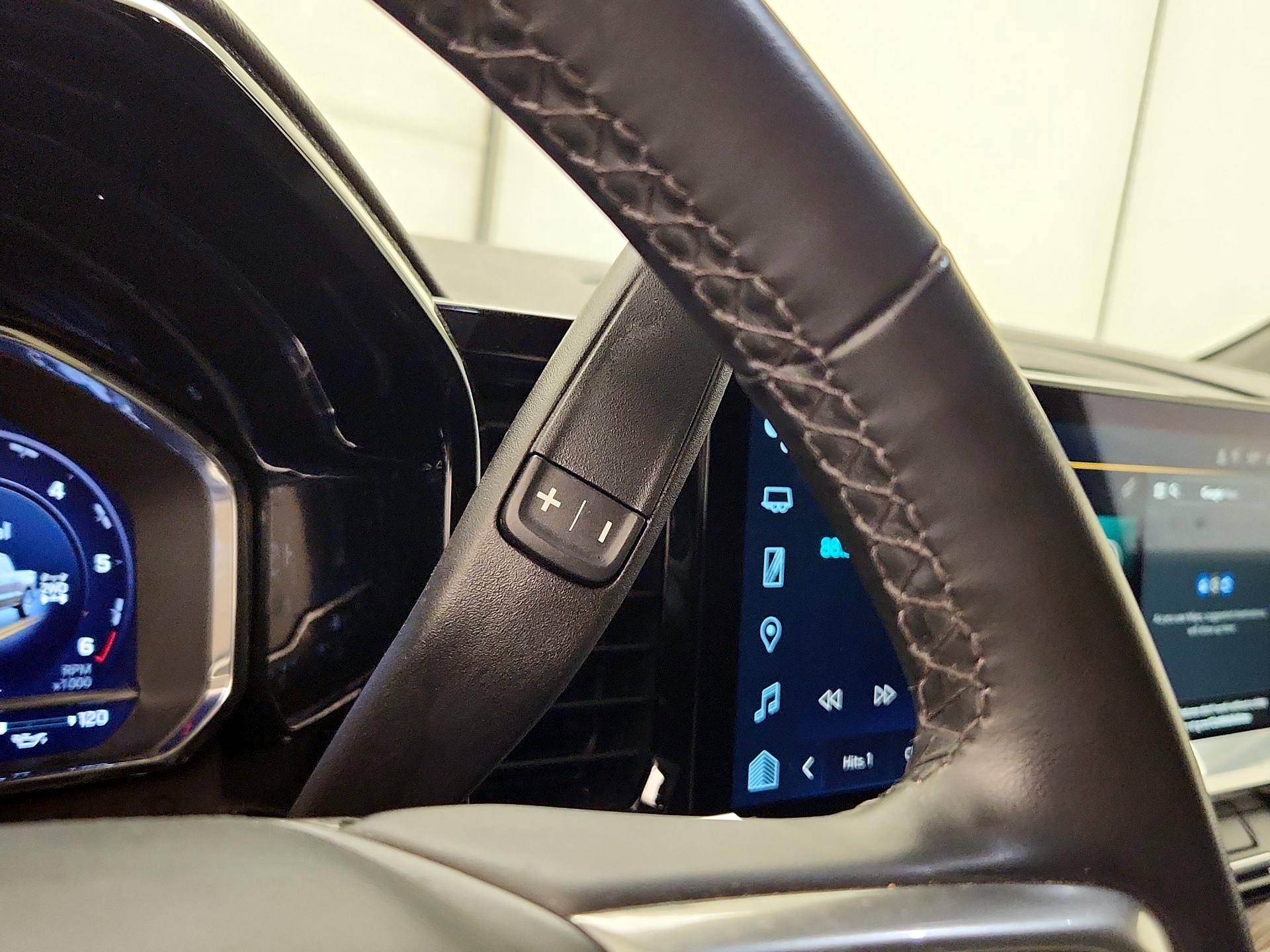 Thumbnail: 2023 Chevrolet Silverado 1500 - 17