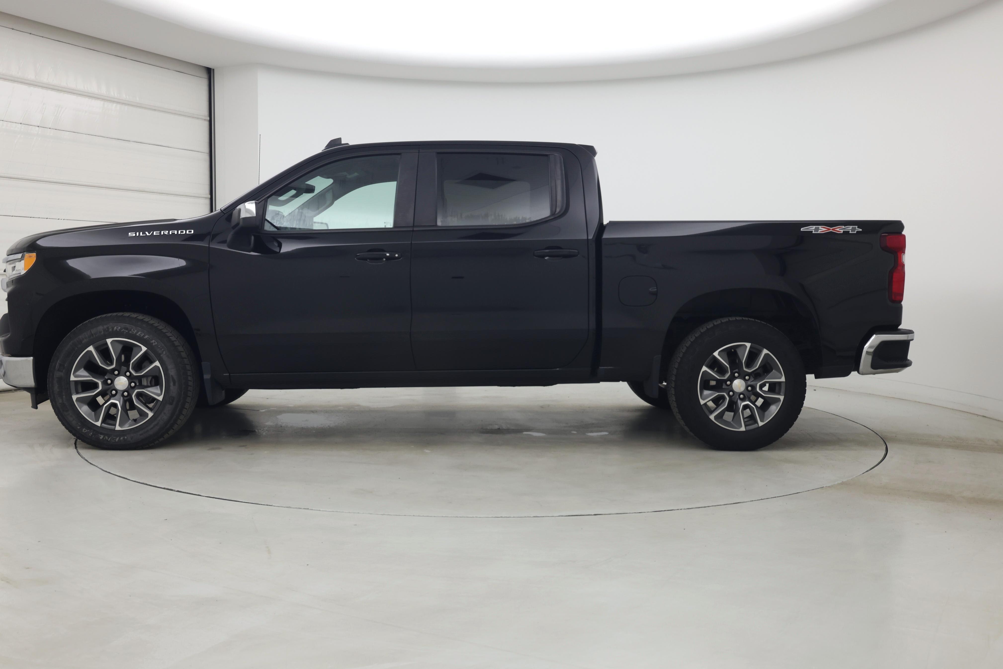 Thumbnail: 2023 Chevrolet Silverado 1500 - 3