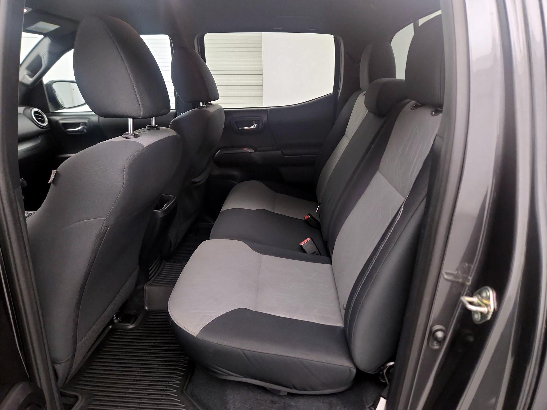 Thumbnail: 2020 Toyota Tacoma - 17