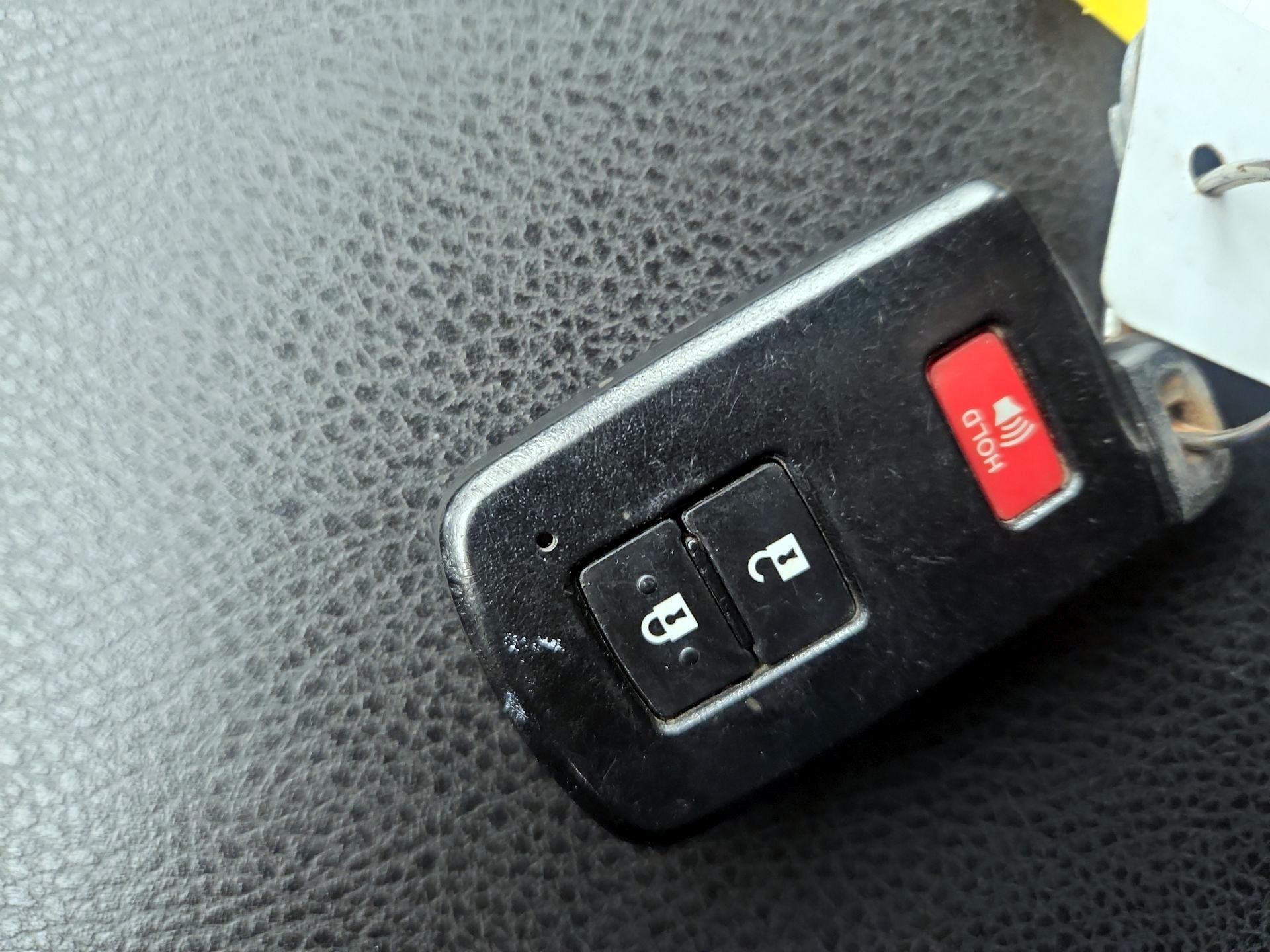 Thumbnail: 2020 Toyota Tacoma - 20