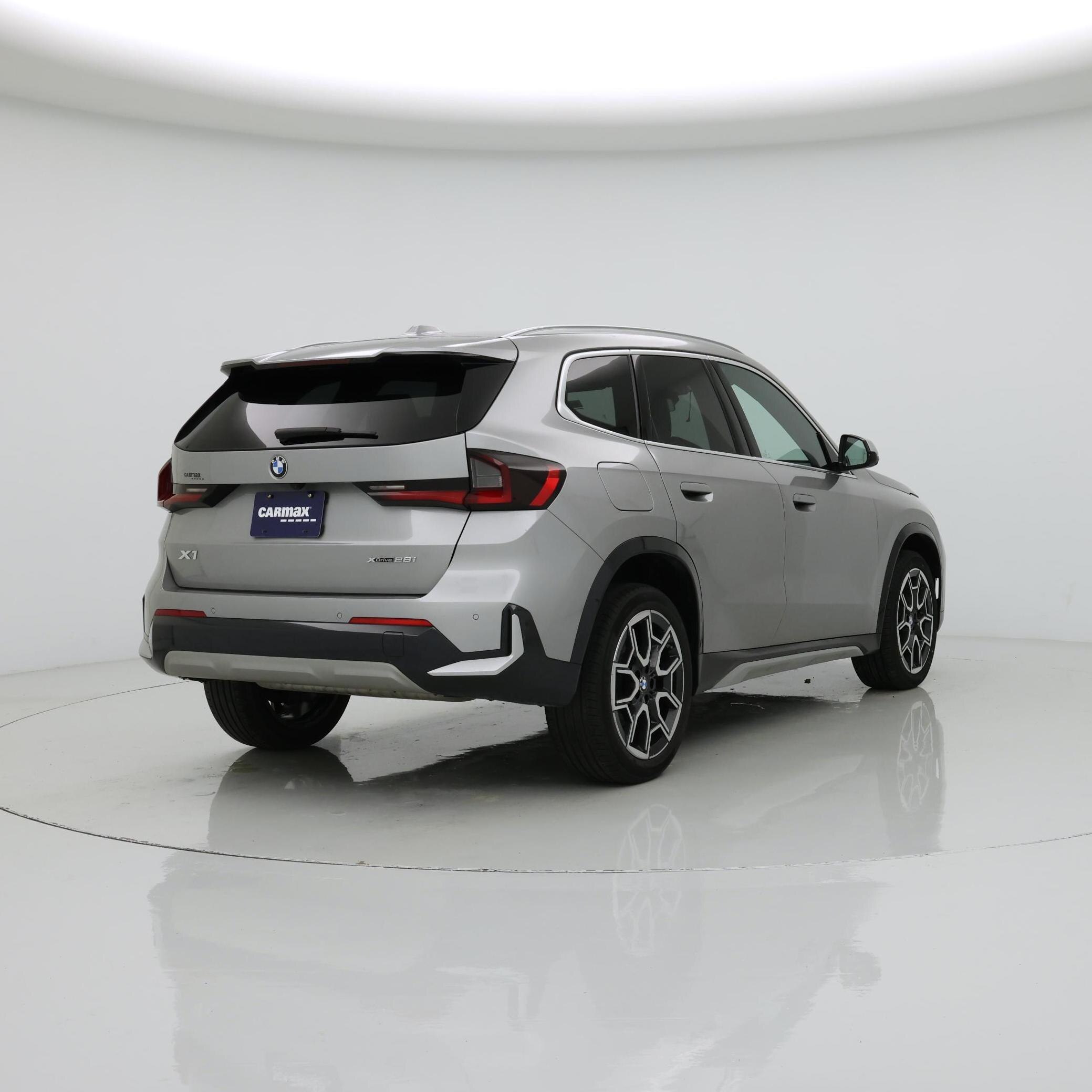 Thumbnail: 2023 BMW X1 - 8