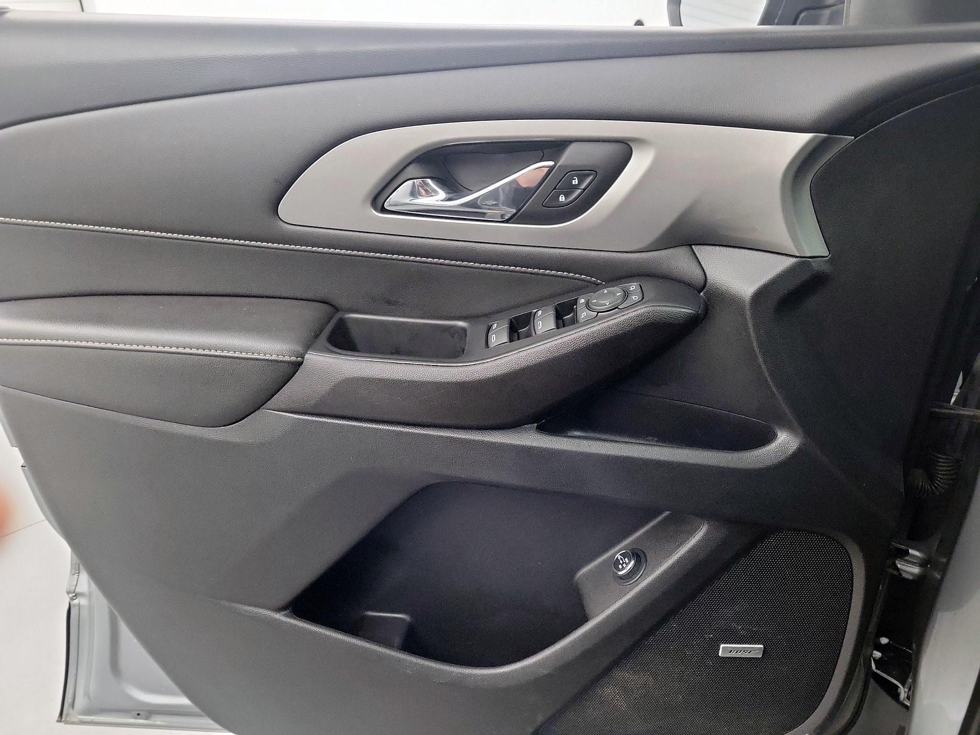 Thumbnail: 2023 Chevrolet Traverse - 12