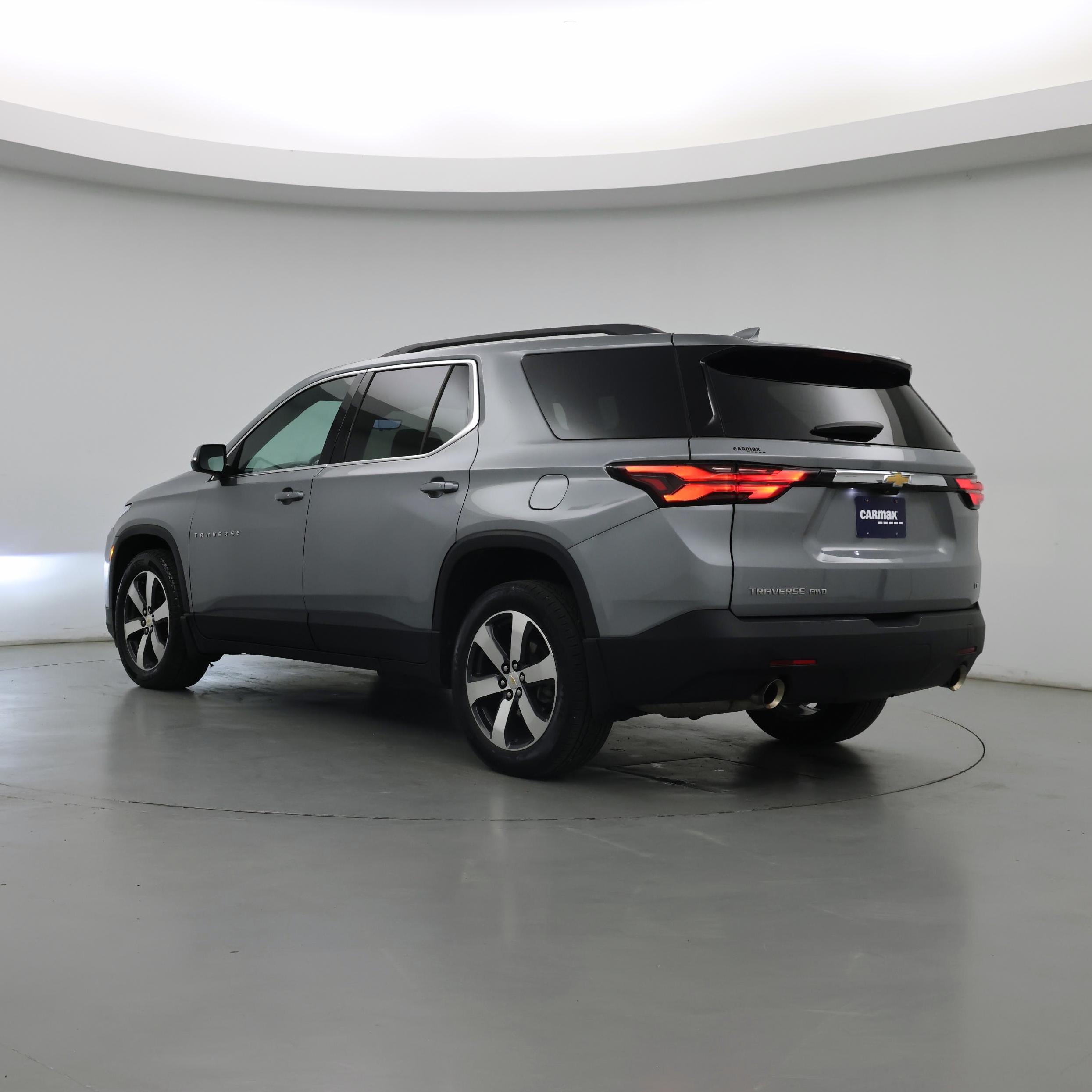 Thumbnail: 2023 Chevrolet Traverse - 2