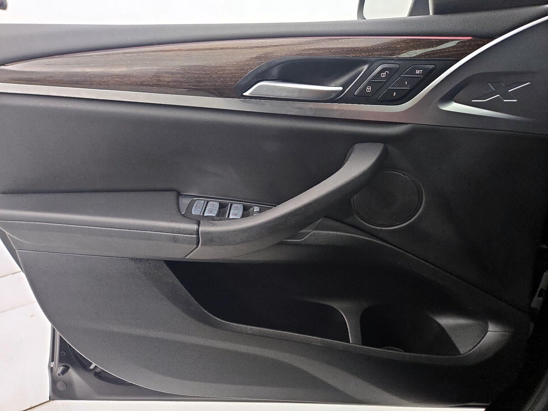 Thumbnail: 2022 BMW X4 - 12