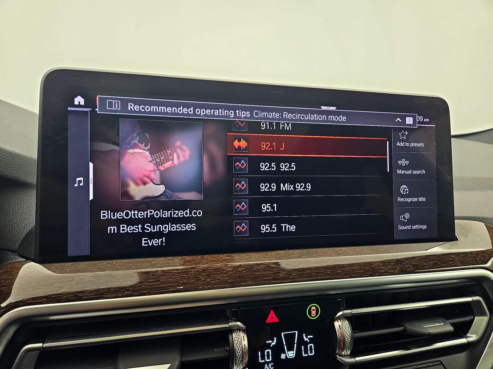 Thumbnail: 2022 BMW X4 - 16