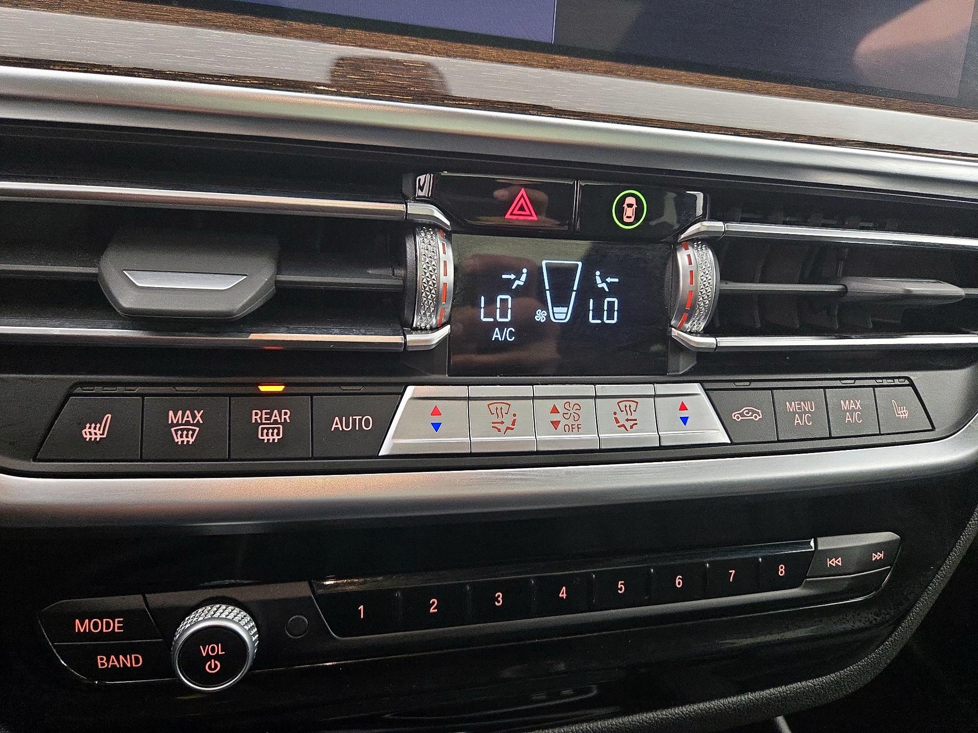 Thumbnail: 2022 BMW X4 - 17