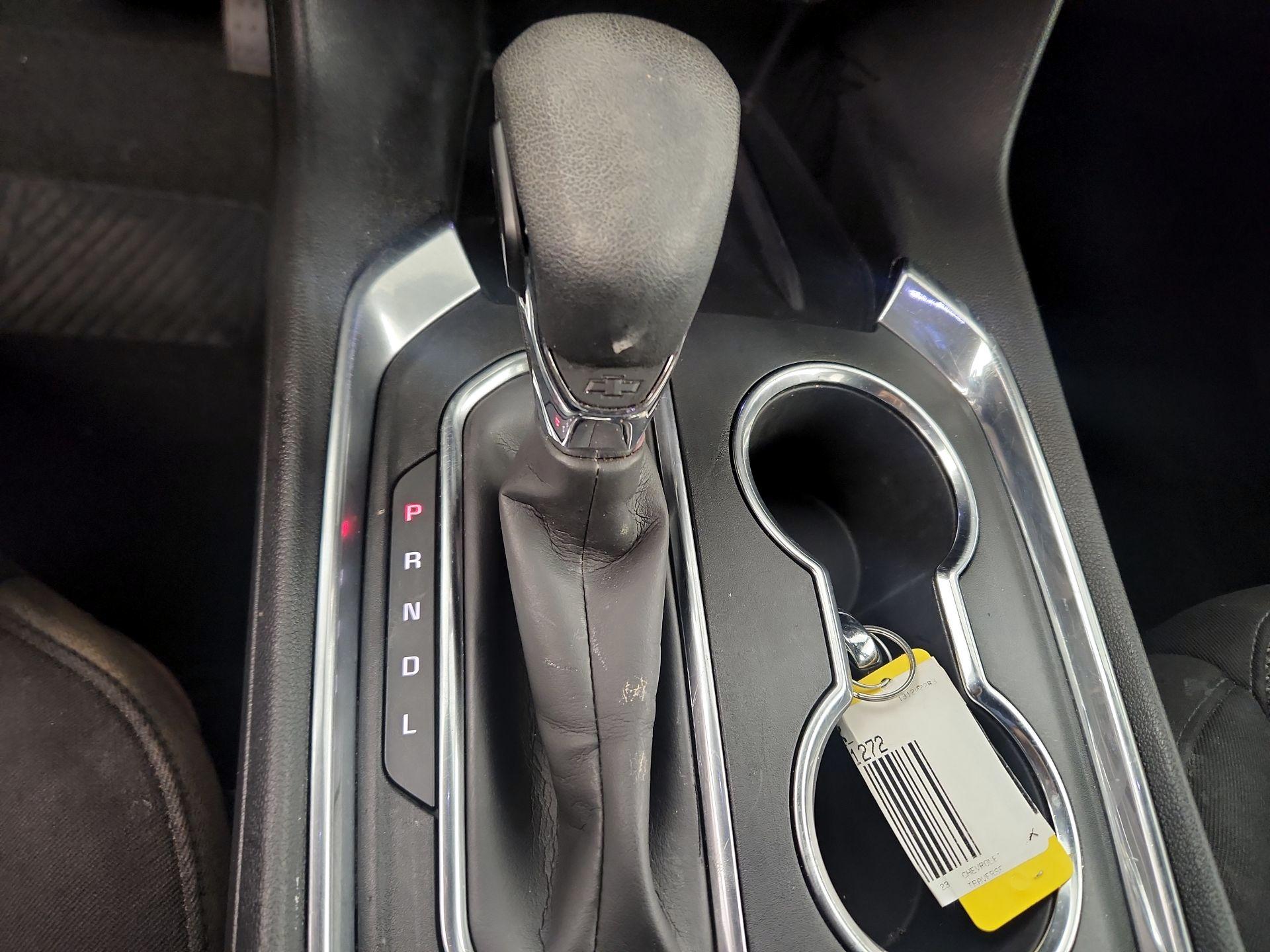 Thumbnail: 2023 Chevrolet Traverse - 15