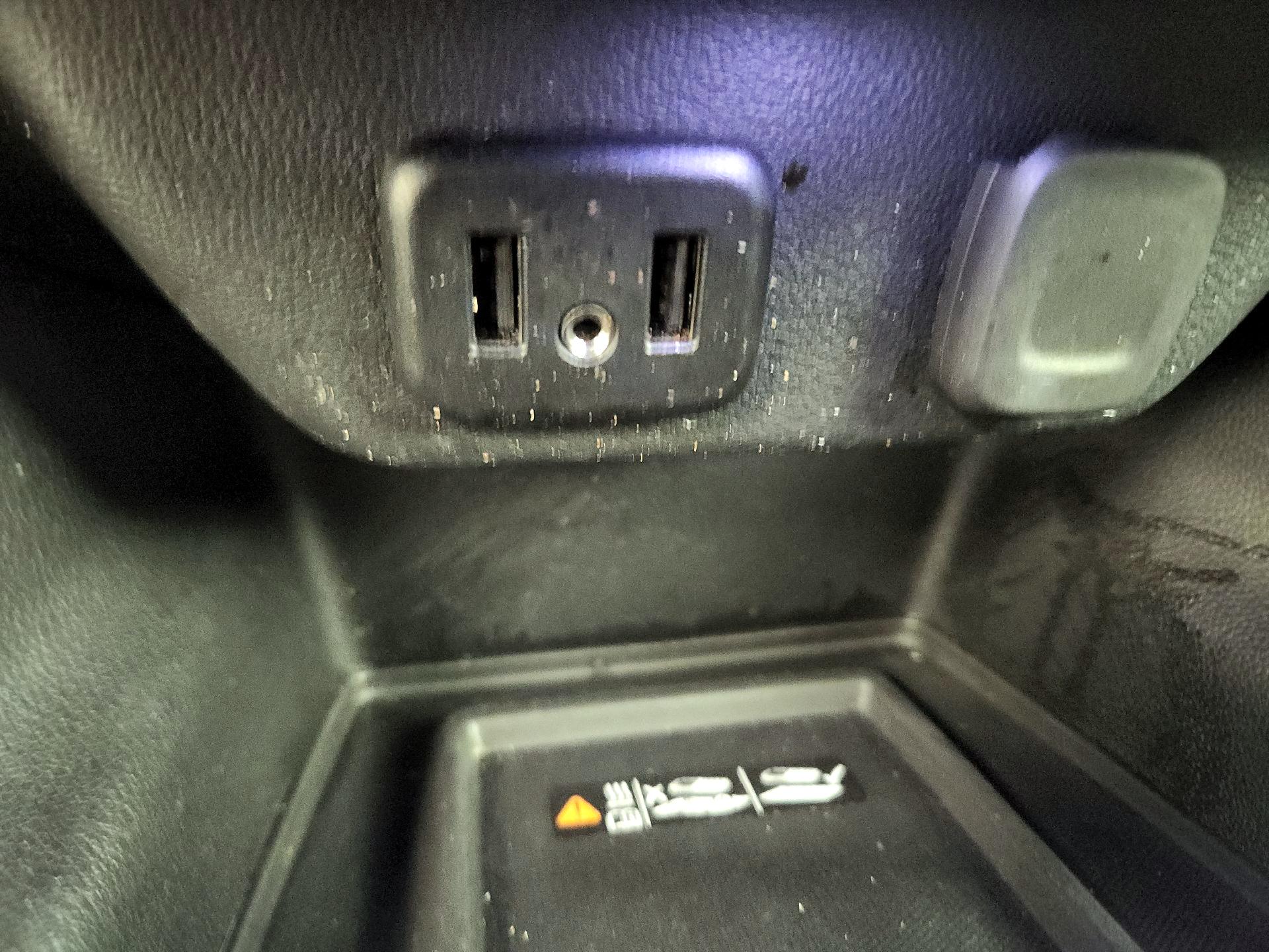 Thumbnail: 2023 Chevrolet Traverse - 16