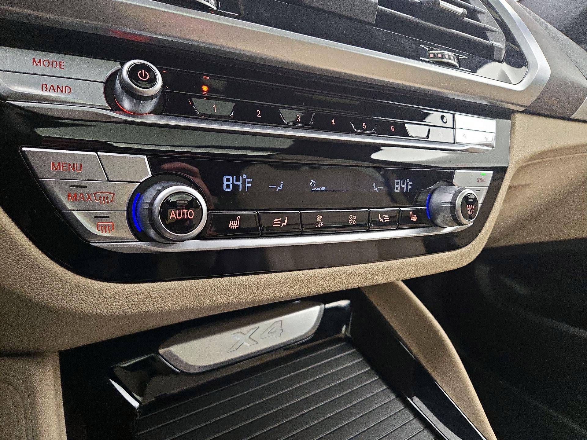 Thumbnail: 2021 BMW X4 - 17