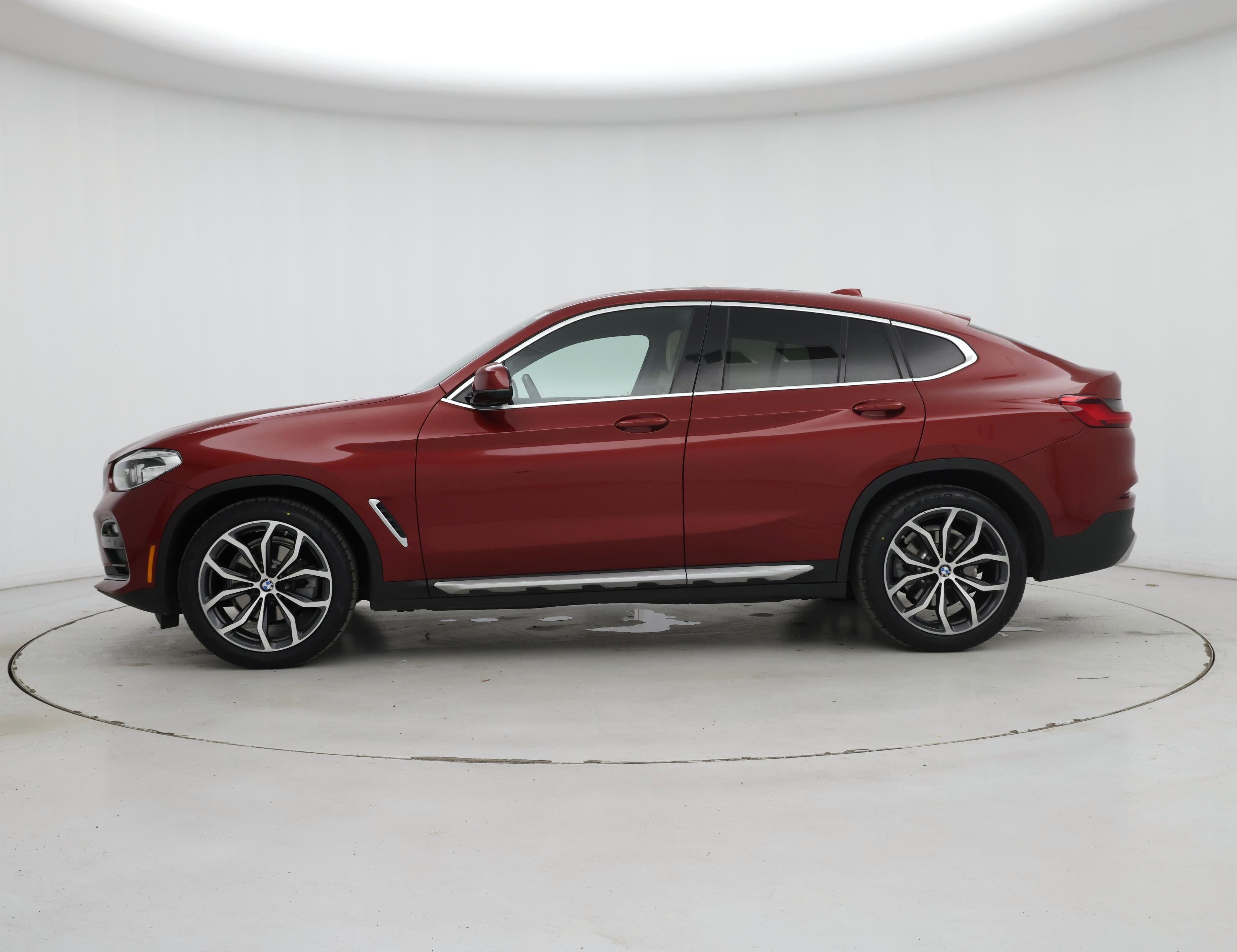 Thumbnail: 2021 BMW X4 - 3