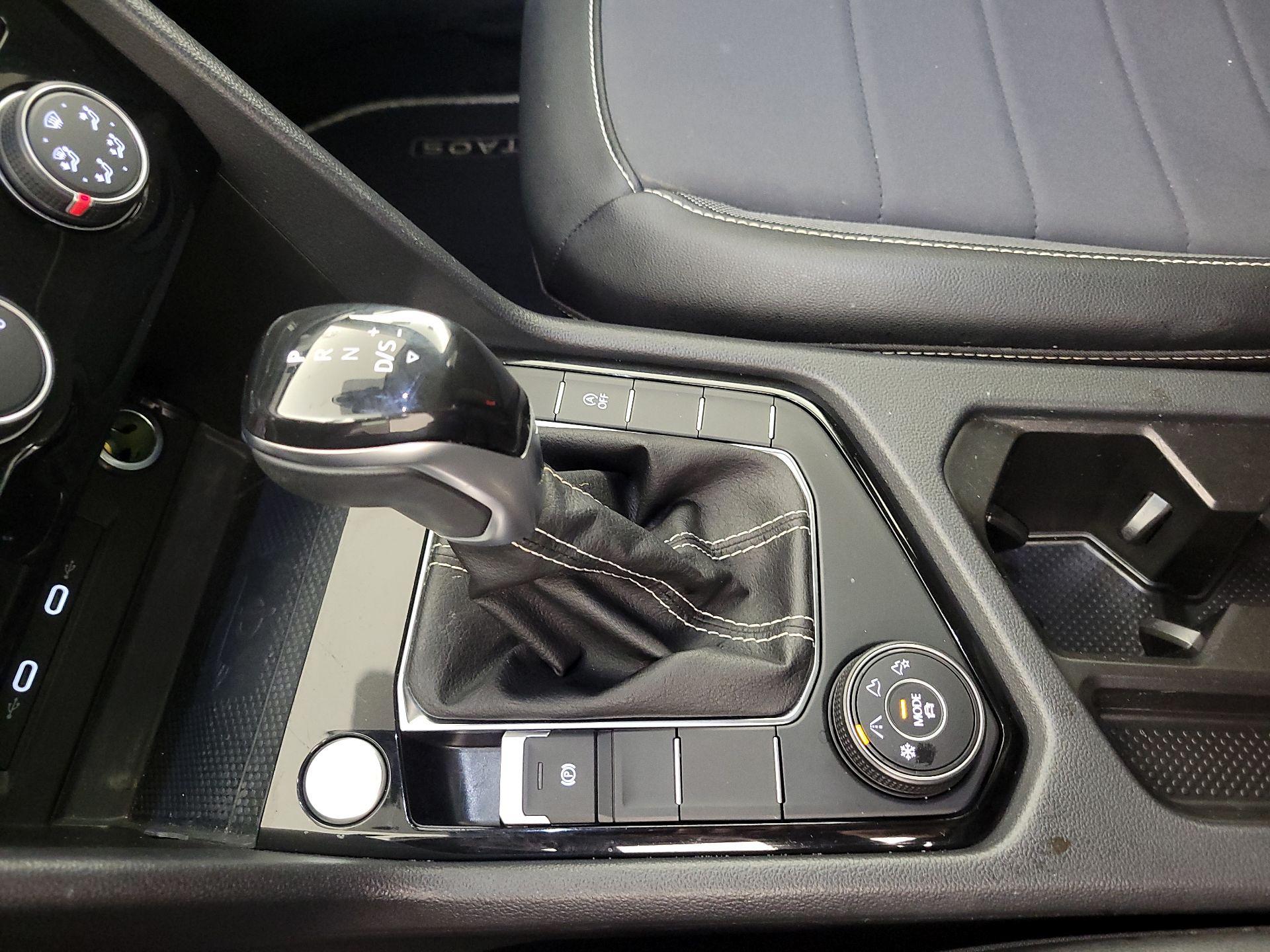 Thumbnail: 2023 Volkswagen Taos - 17