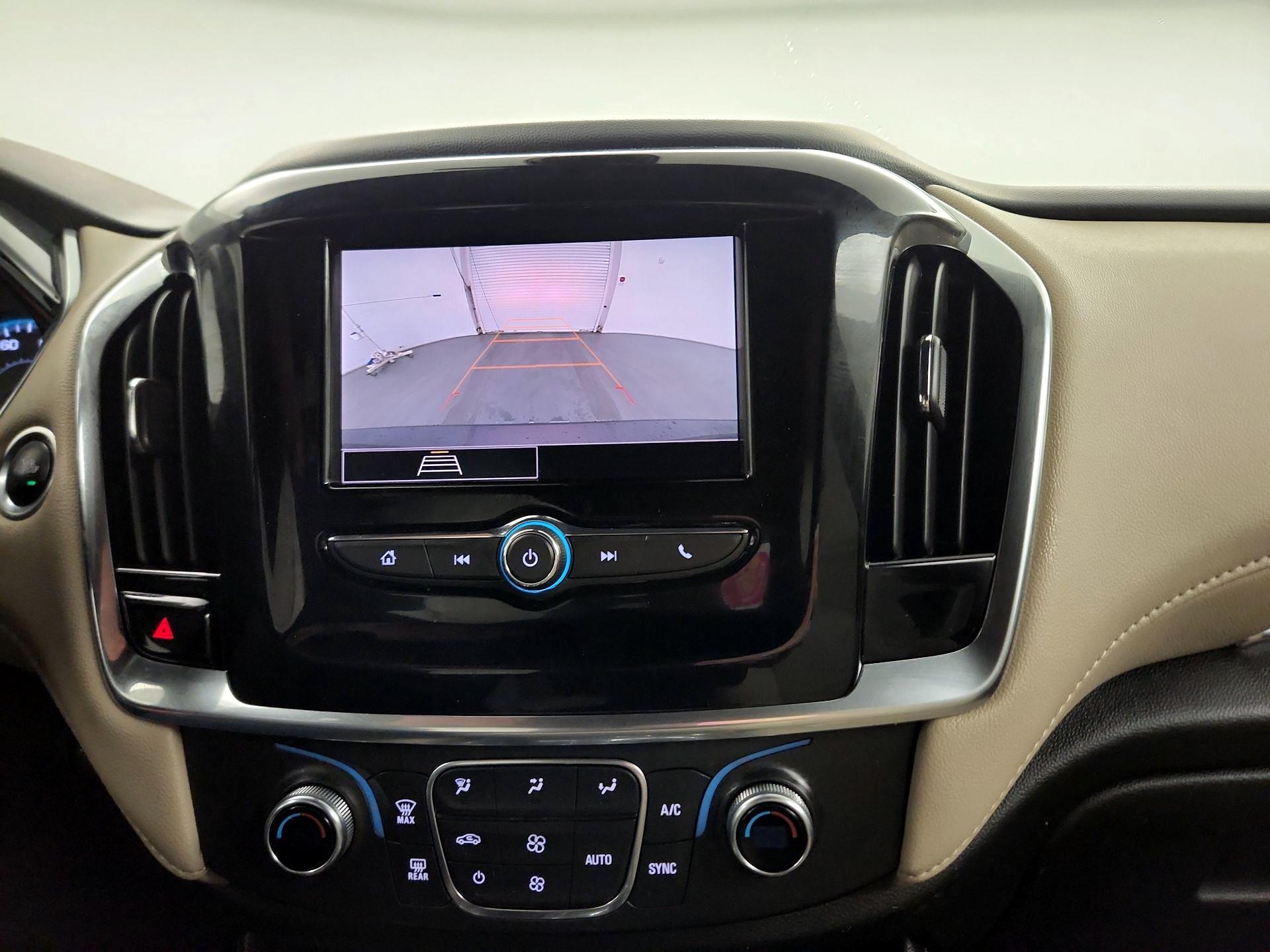 Thumbnail: 2023 Chevrolet Traverse - 12