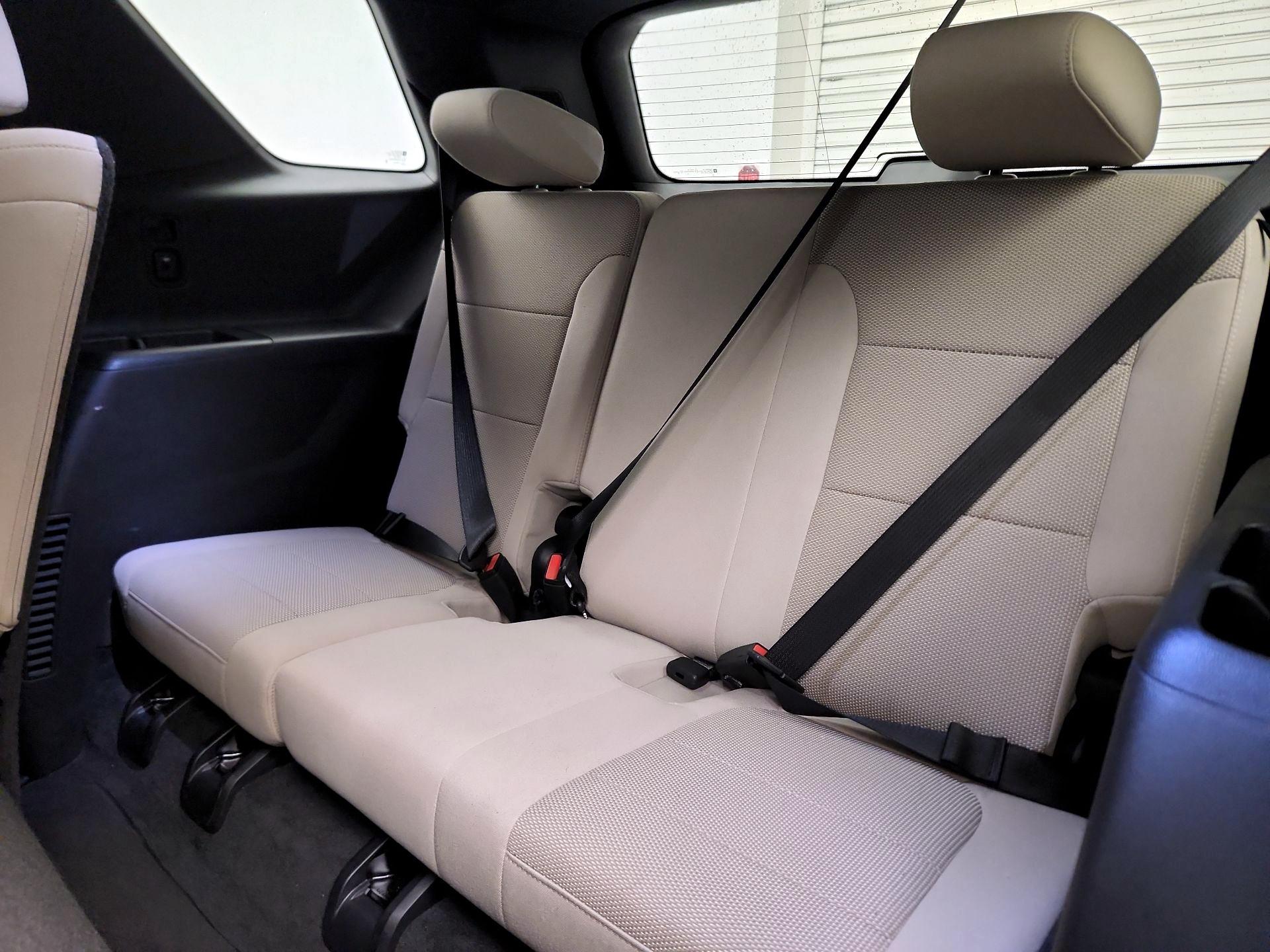 Thumbnail: 2023 Chevrolet Traverse - 18