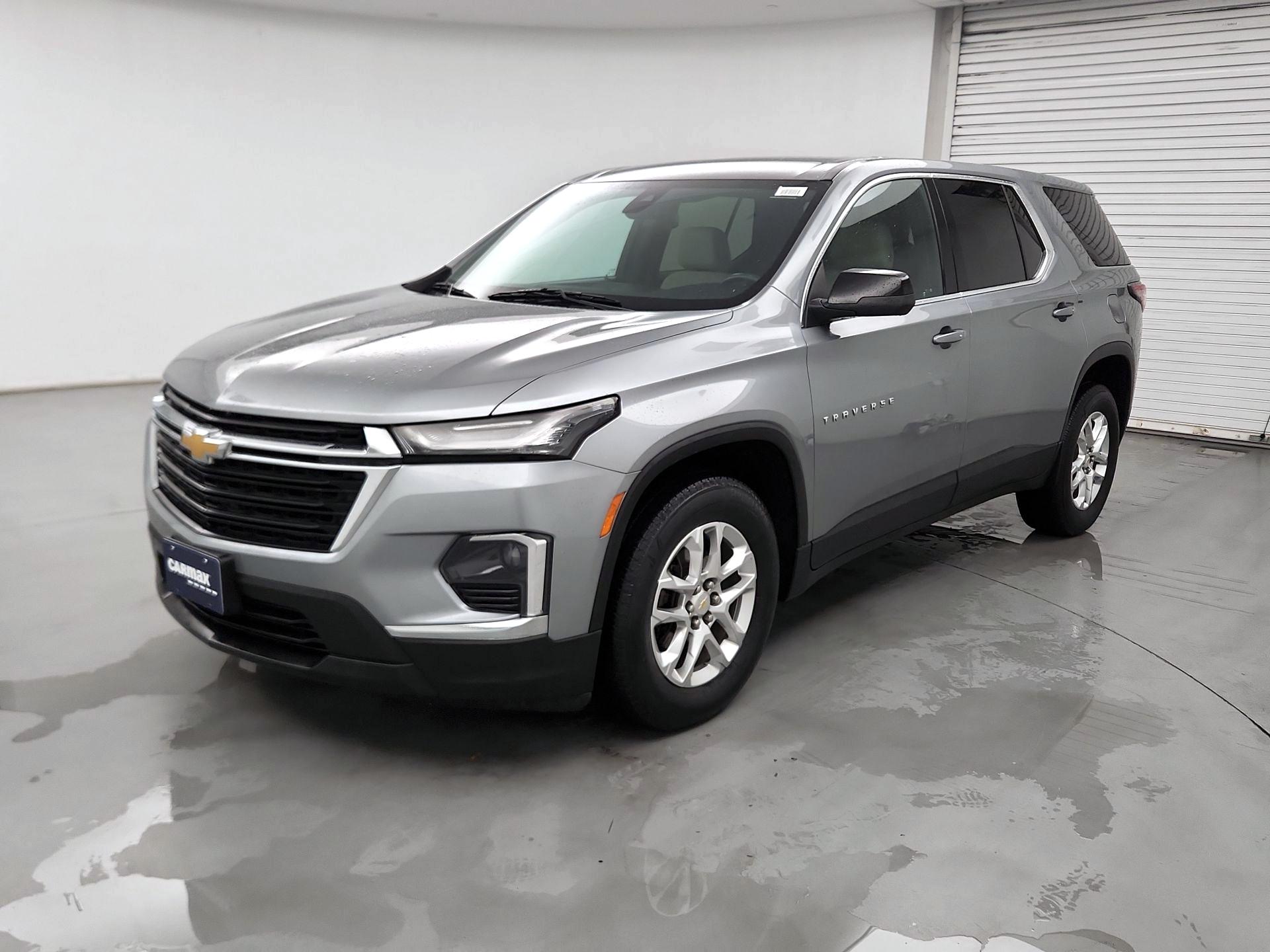 Thumbnail: 2023 Chevrolet Traverse - 3