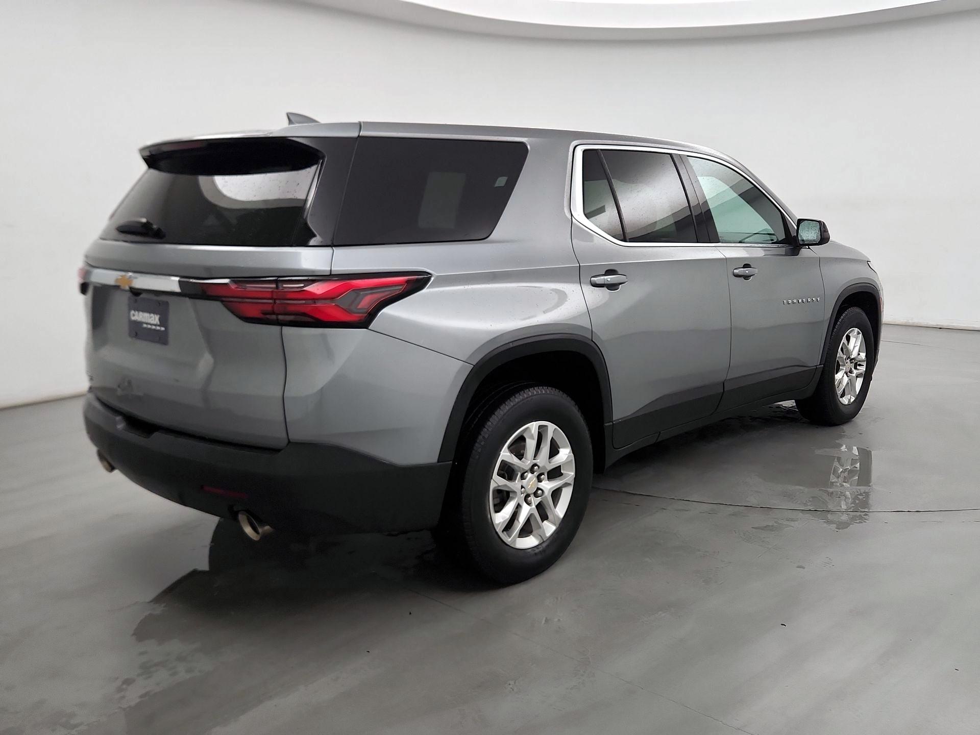 Thumbnail: 2023 Chevrolet Traverse - 5