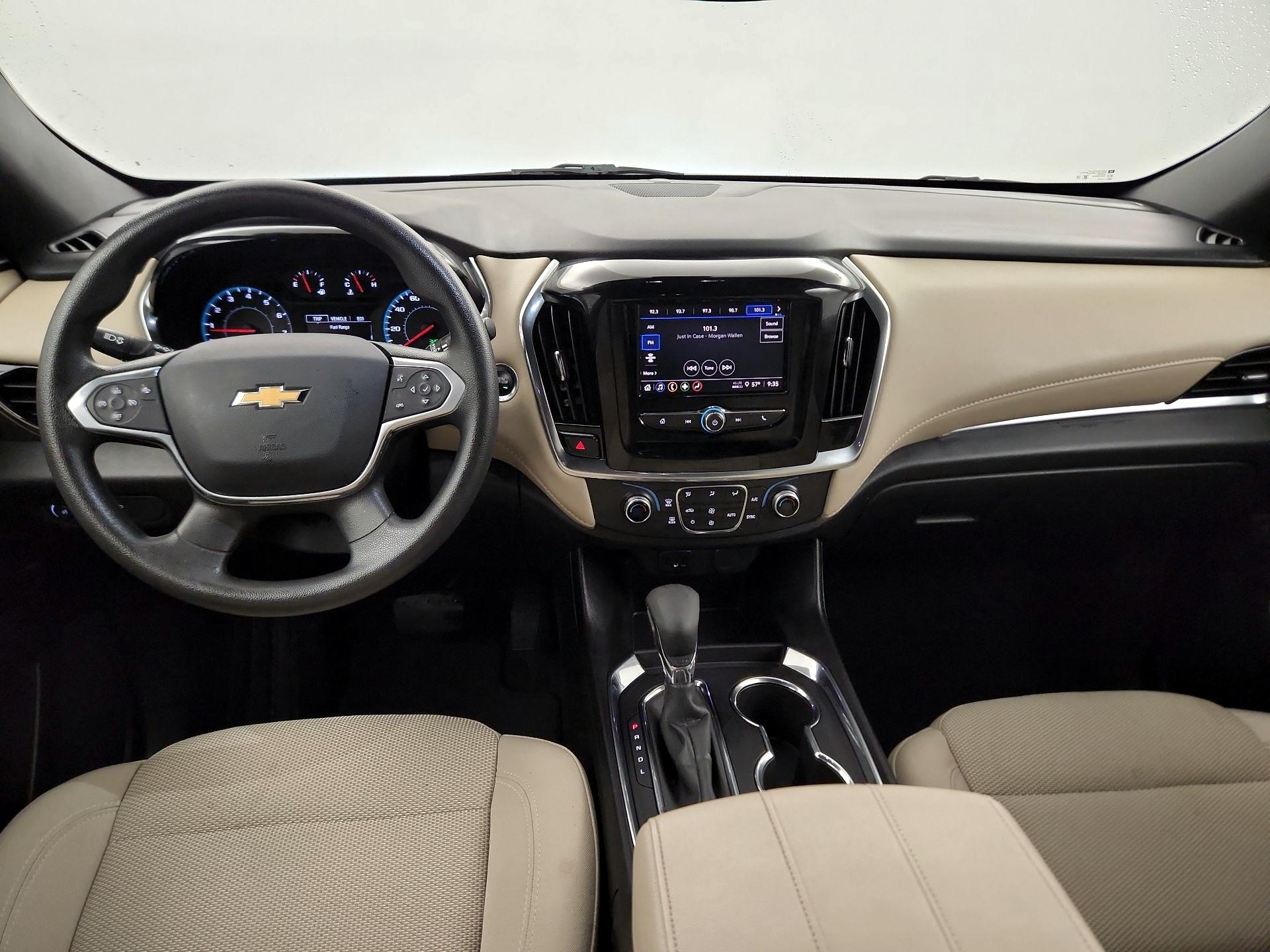 Thumbnail: 2023 Chevrolet Traverse - 8