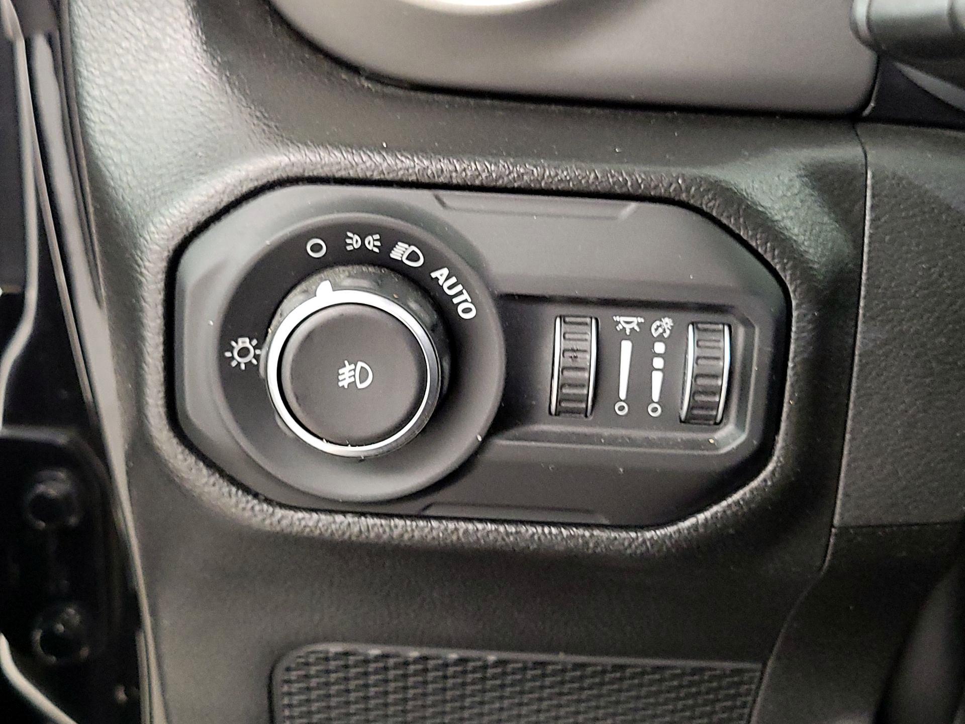 Thumbnail: 2022 Jeep Wrangler - 13