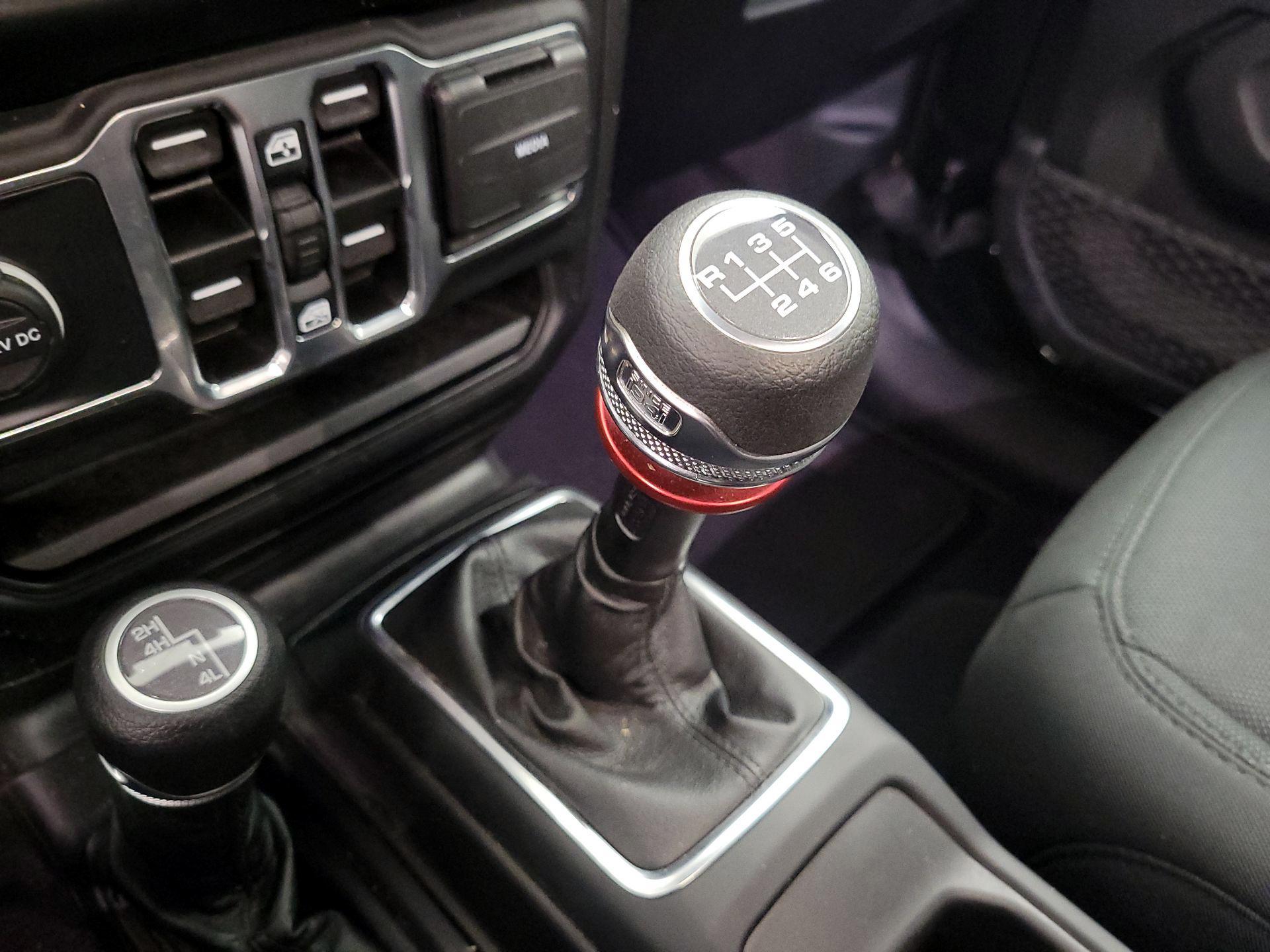 Thumbnail: 2022 Jeep Wrangler - 17