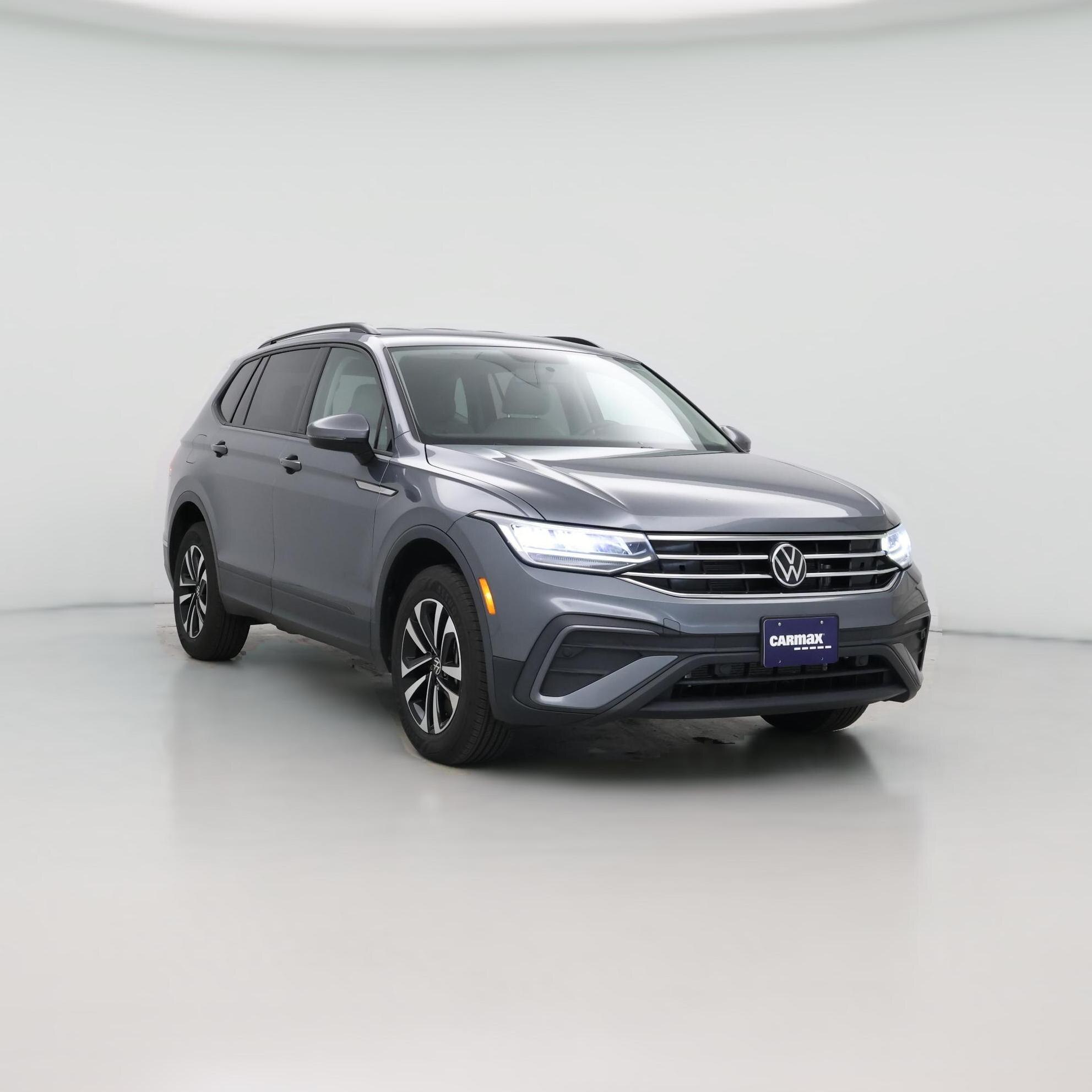 Thumbnail: 2022 Volkswagen Tiguan - 1