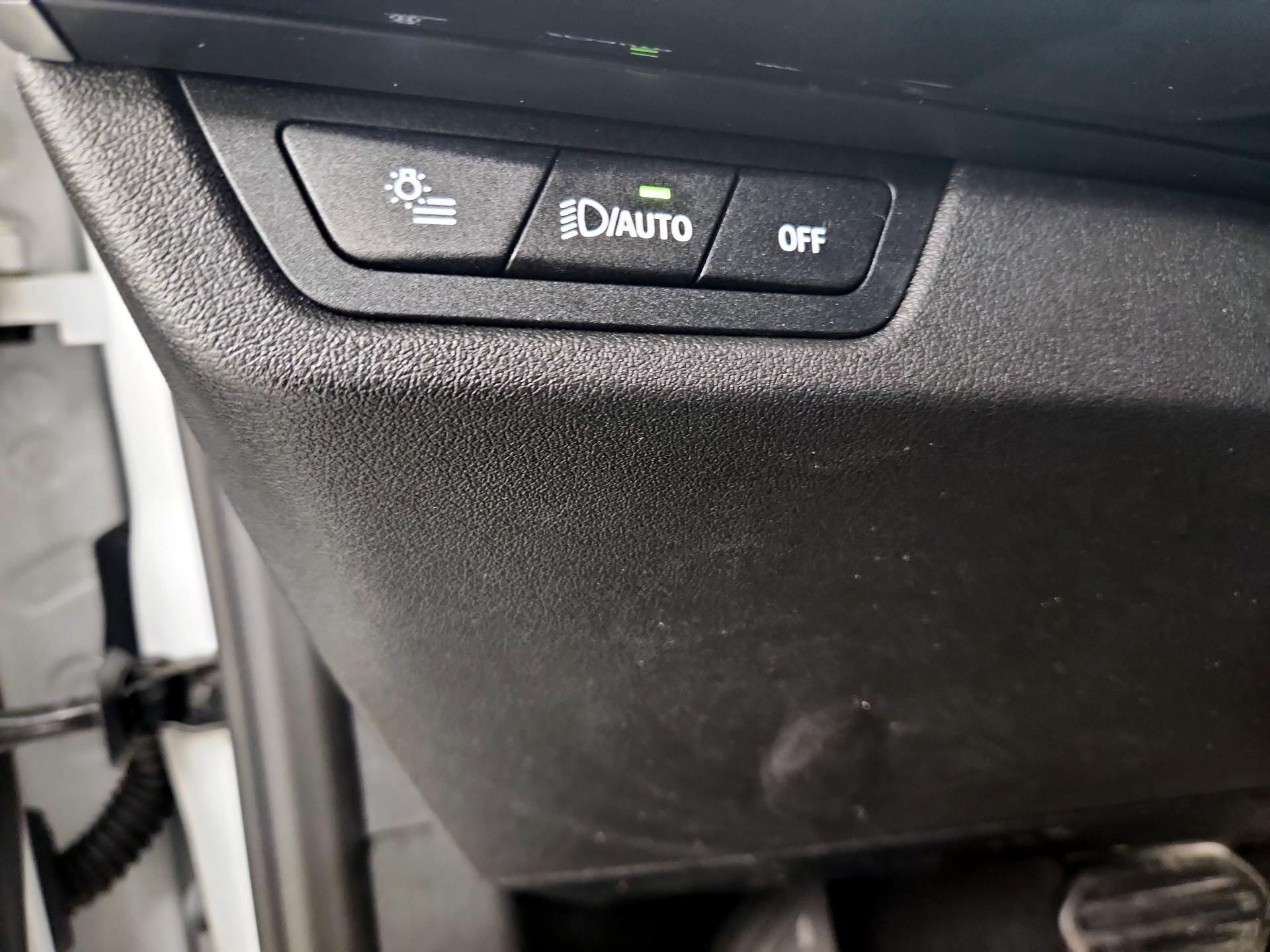 Thumbnail: 2023 BMW X1 - 13