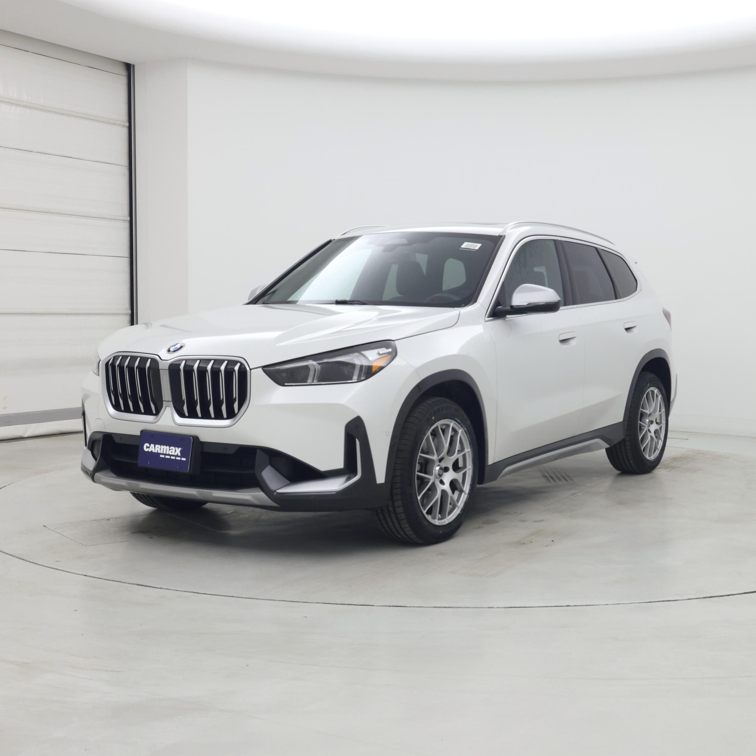 Thumbnail: 2023 BMW X1 - 4