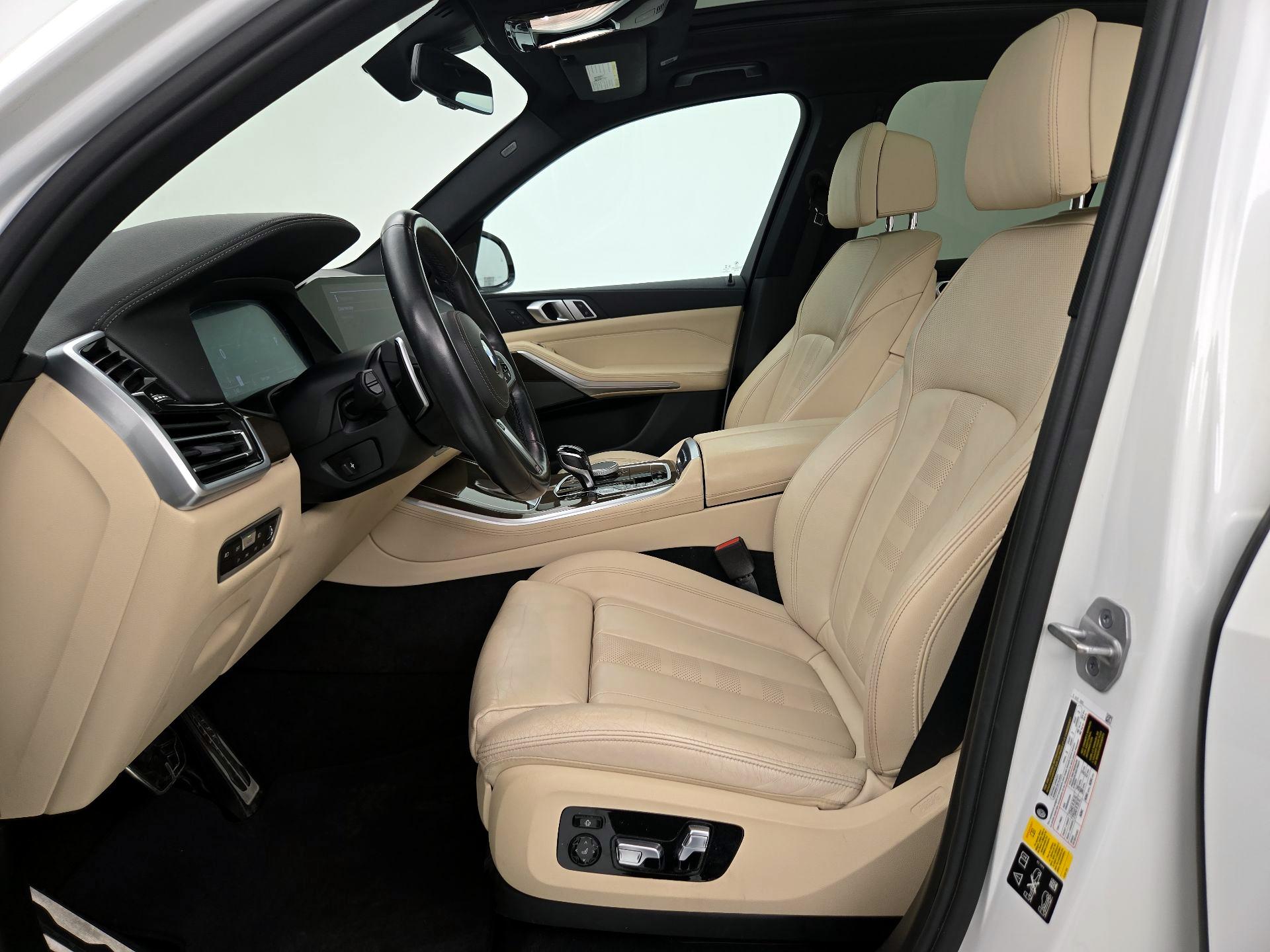 Thumbnail: 2021 BMW X5 - 11