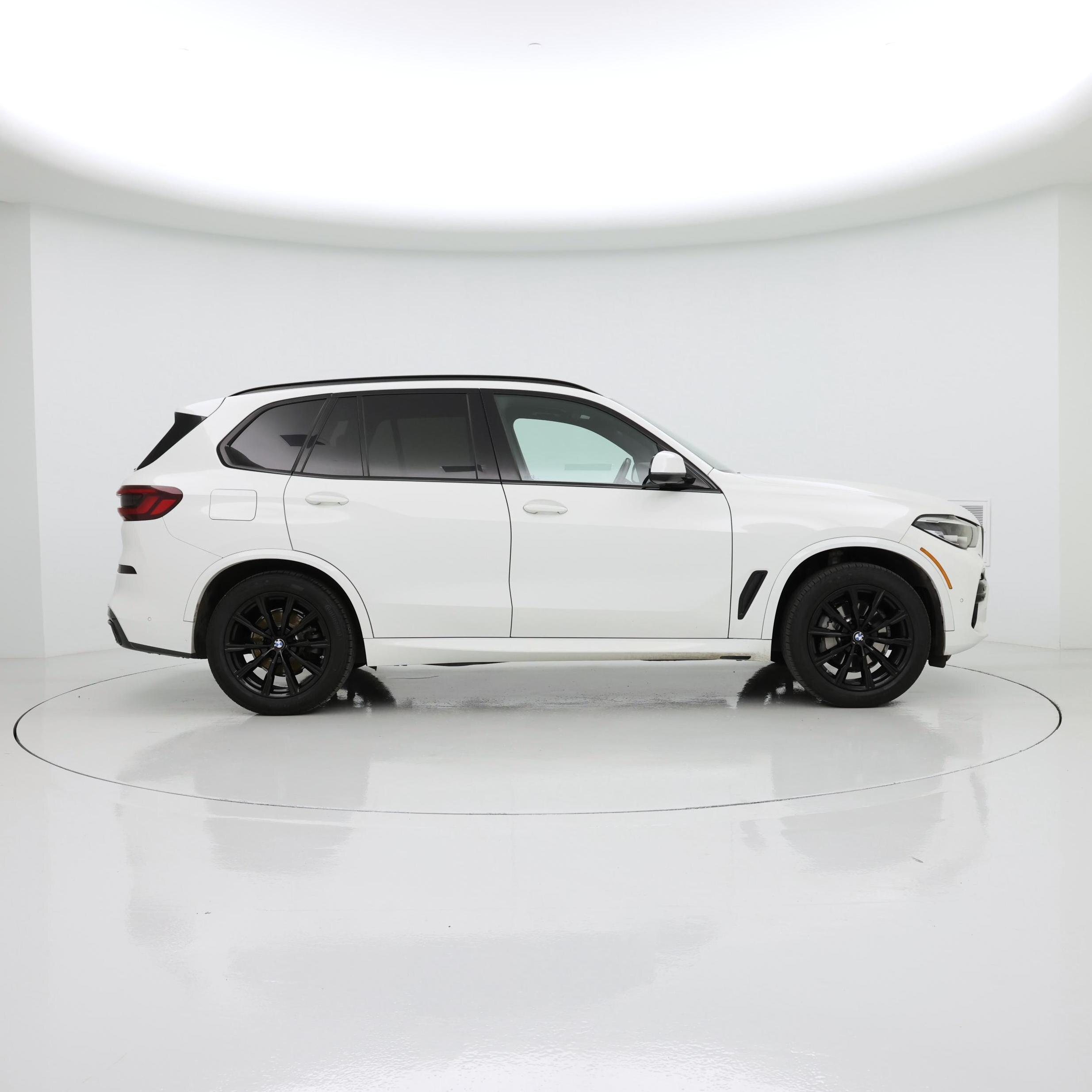 Thumbnail: 2021 BMW X5 - 7