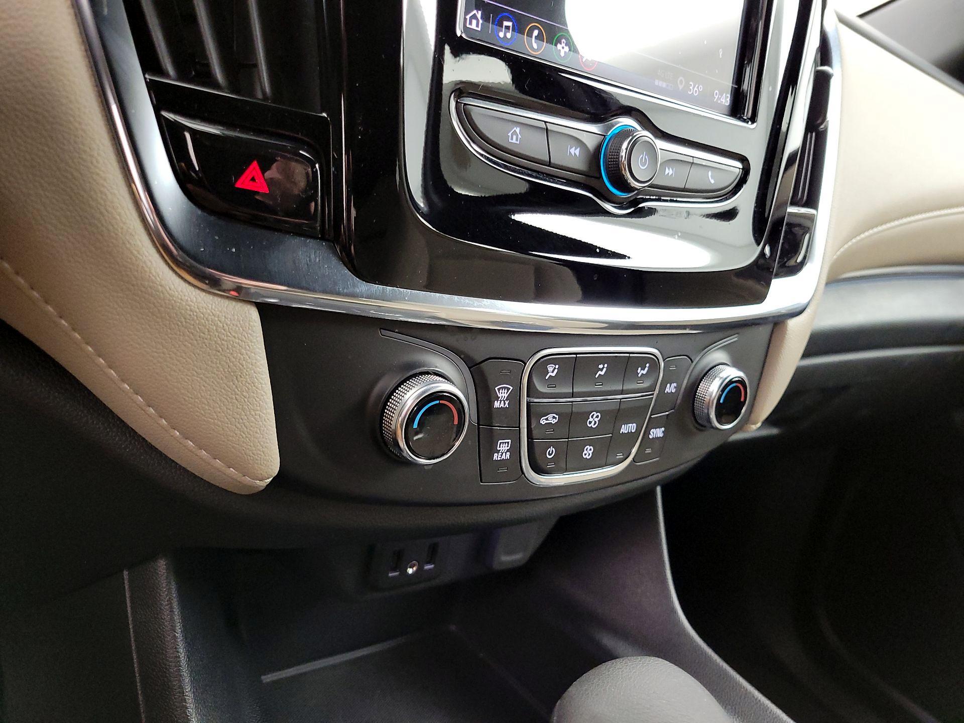 Thumbnail: 2023 Chevrolet Traverse - 17