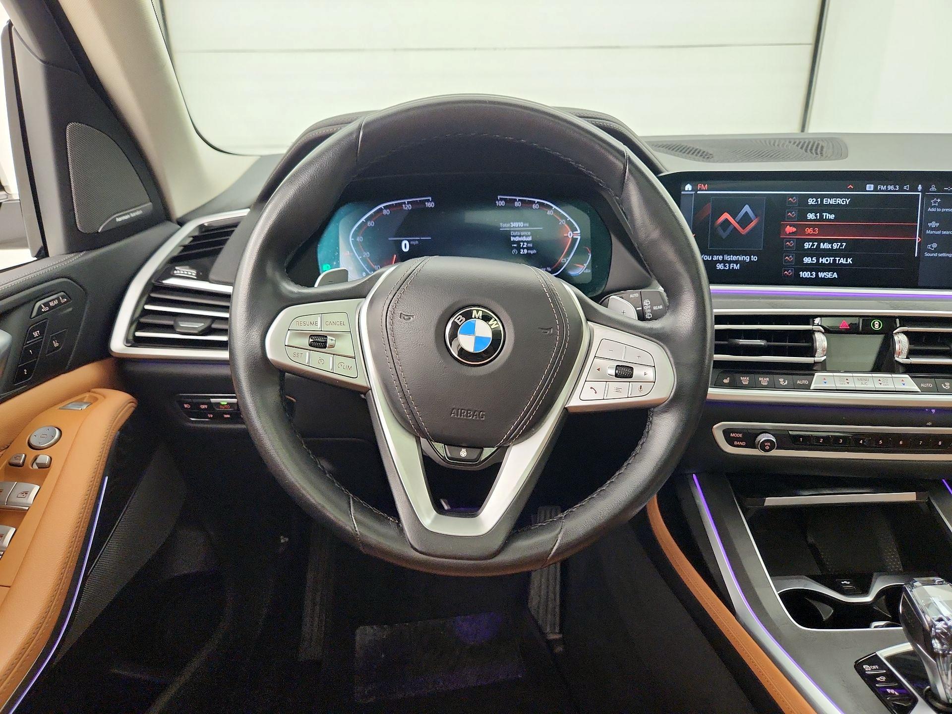 Thumbnail: 2021 BMW X7 - 10