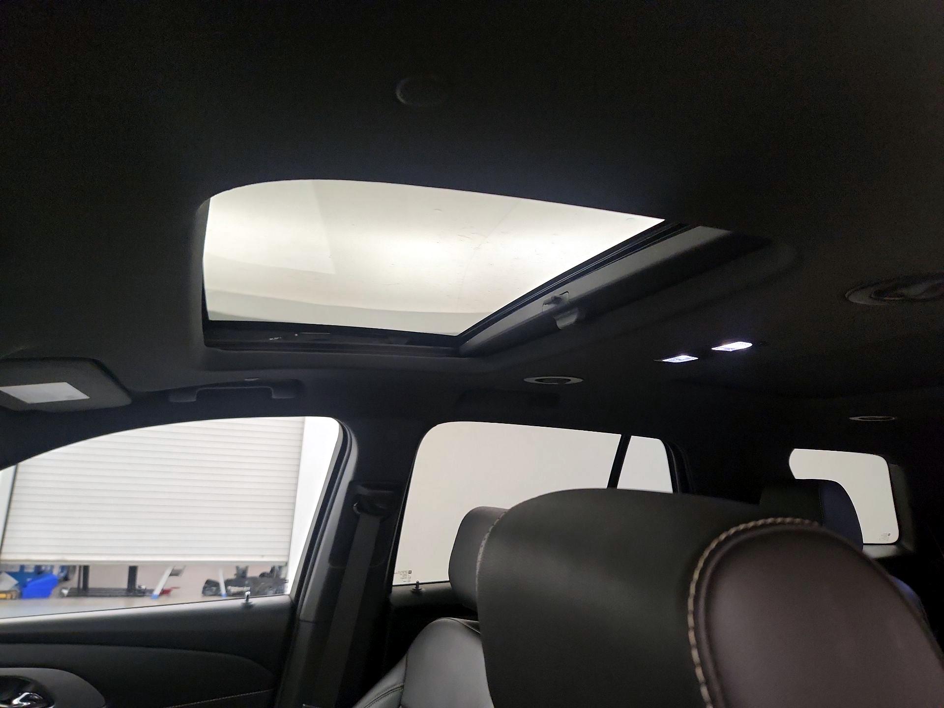 Thumbnail: 2023 Chevrolet Traverse - 18