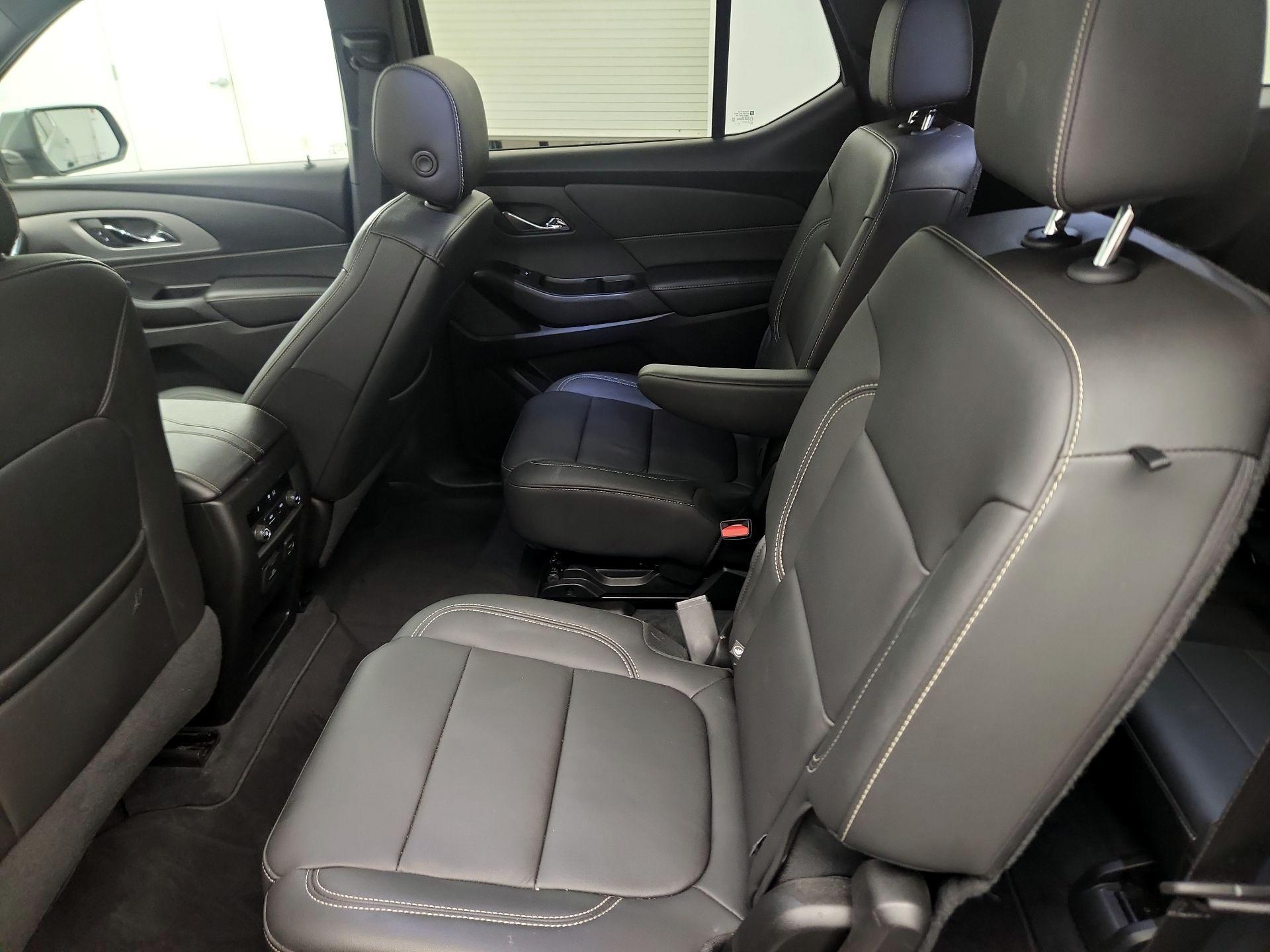 Thumbnail: 2023 Chevrolet Traverse - 19