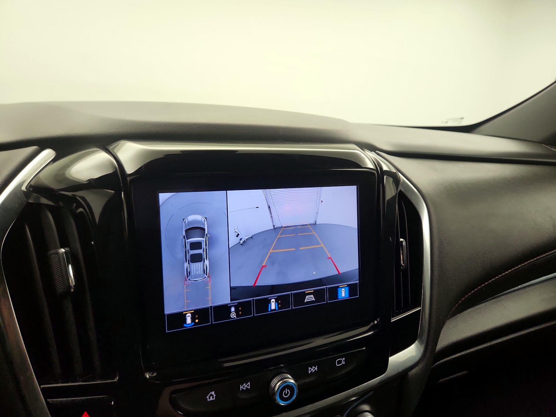 Thumbnail: 2023 Chevrolet Traverse - 12