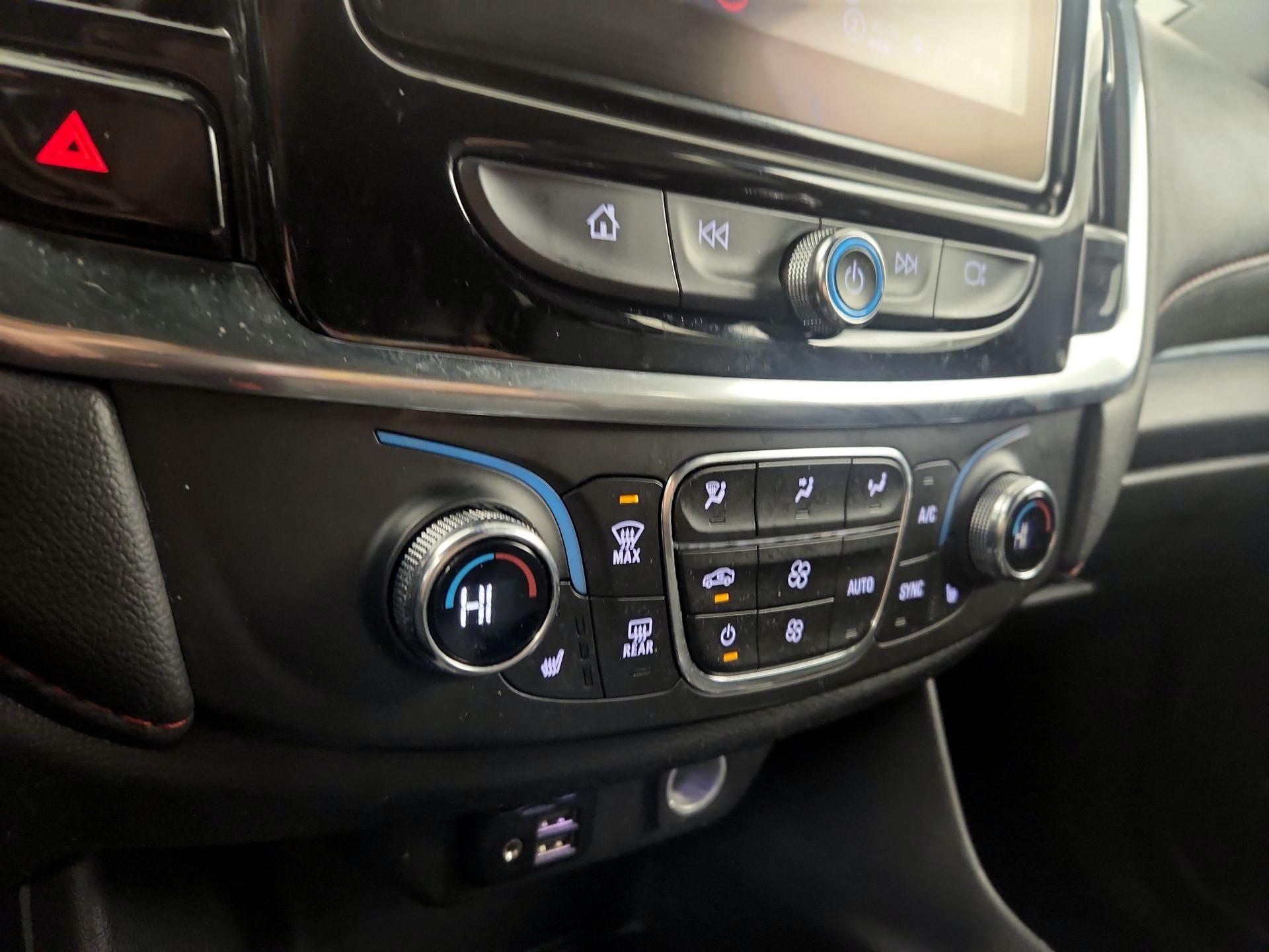 Thumbnail: 2023 Chevrolet Traverse - 14