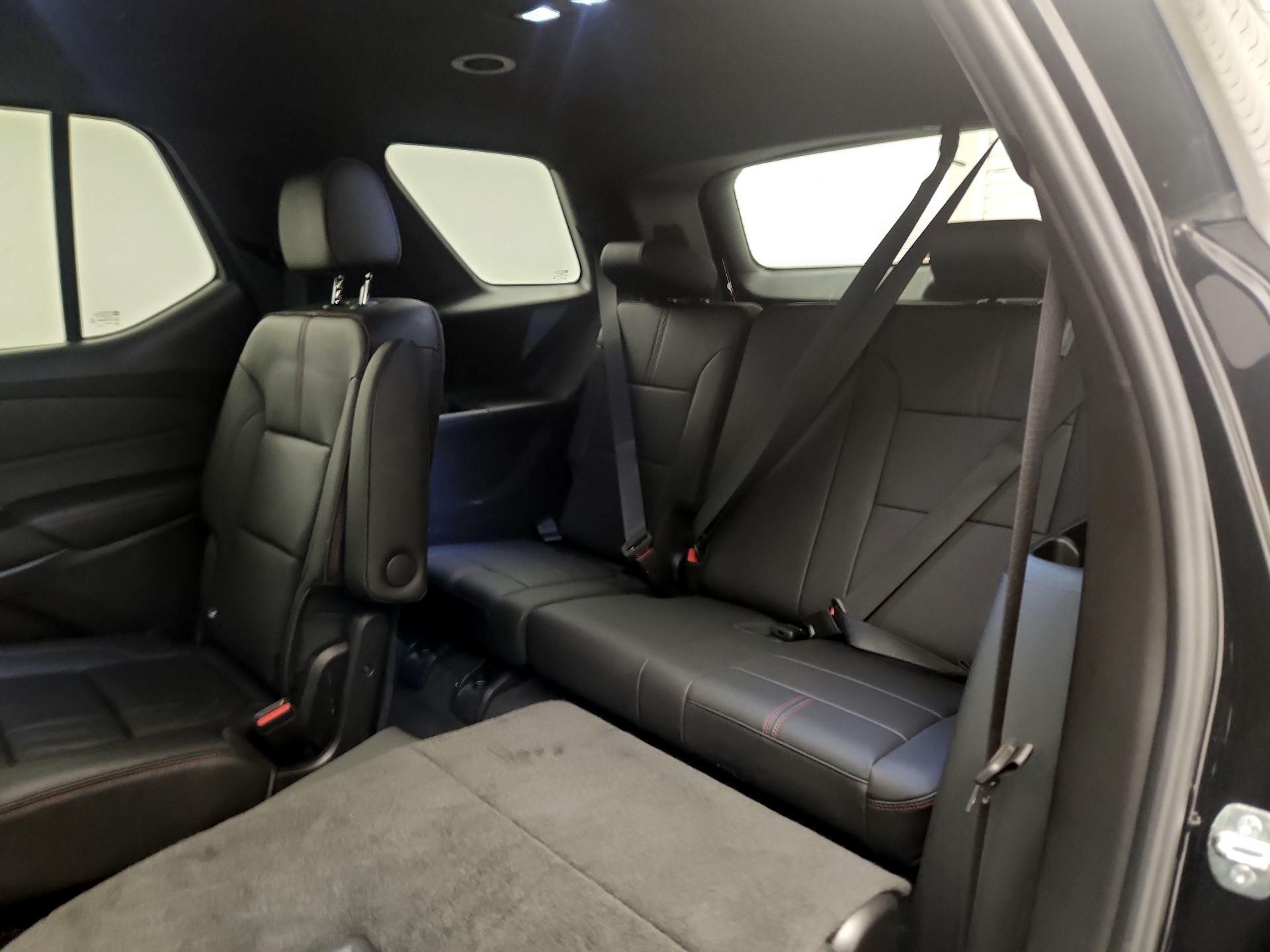 Thumbnail: 2023 Chevrolet Traverse - 18