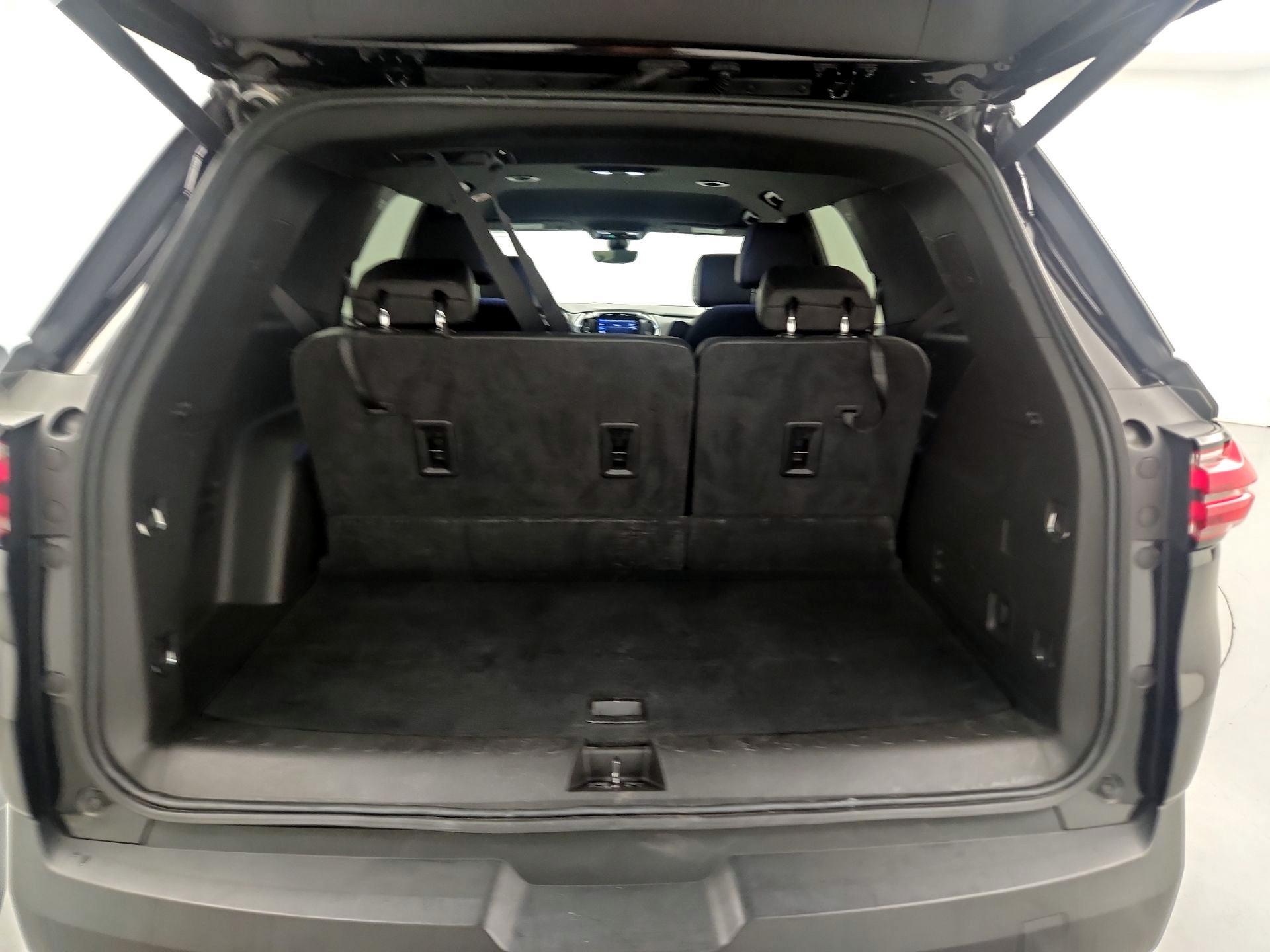 Thumbnail: 2023 Chevrolet Traverse - 19