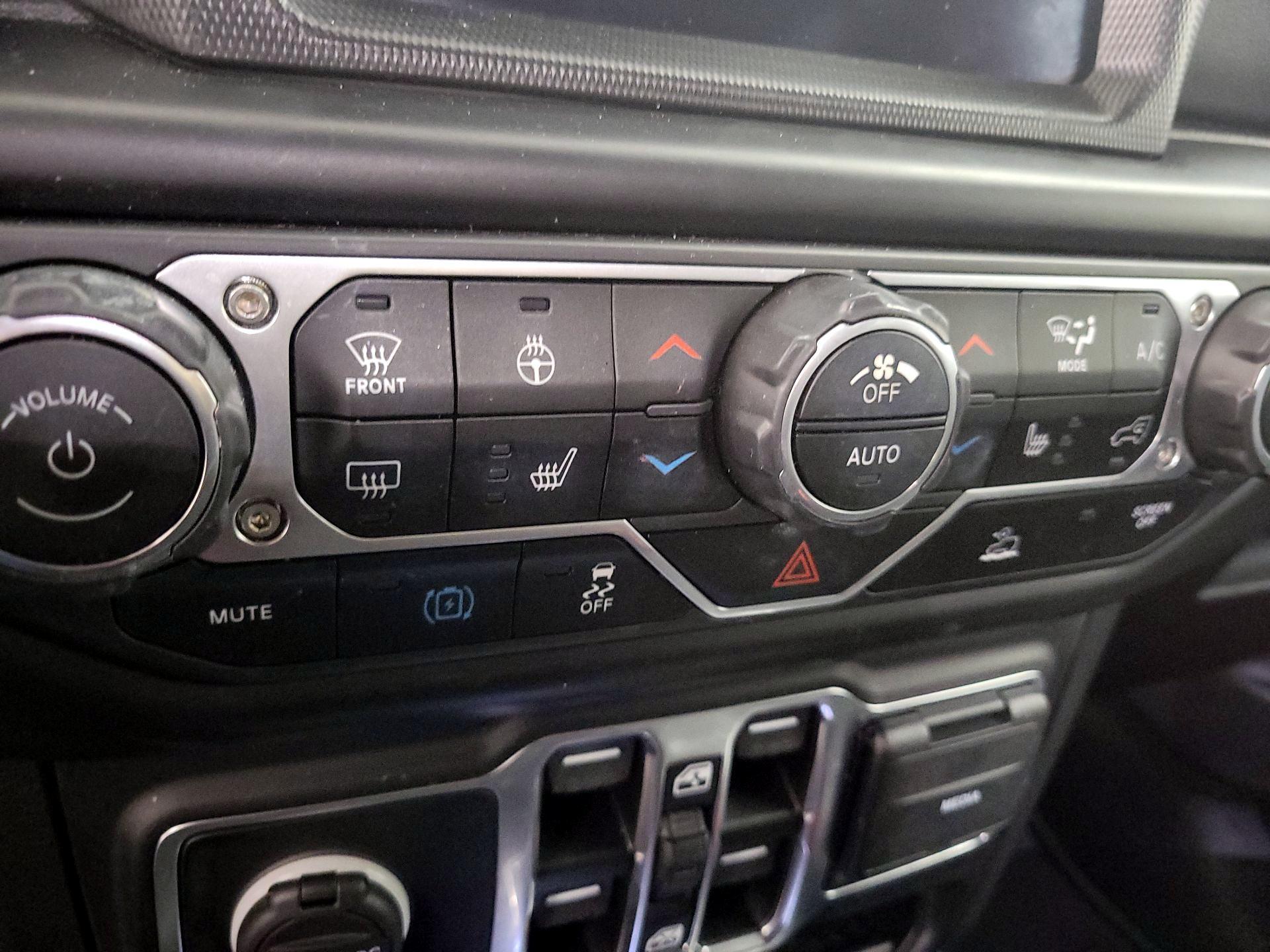 Thumbnail: 2021 Jeep Wrangler - 16