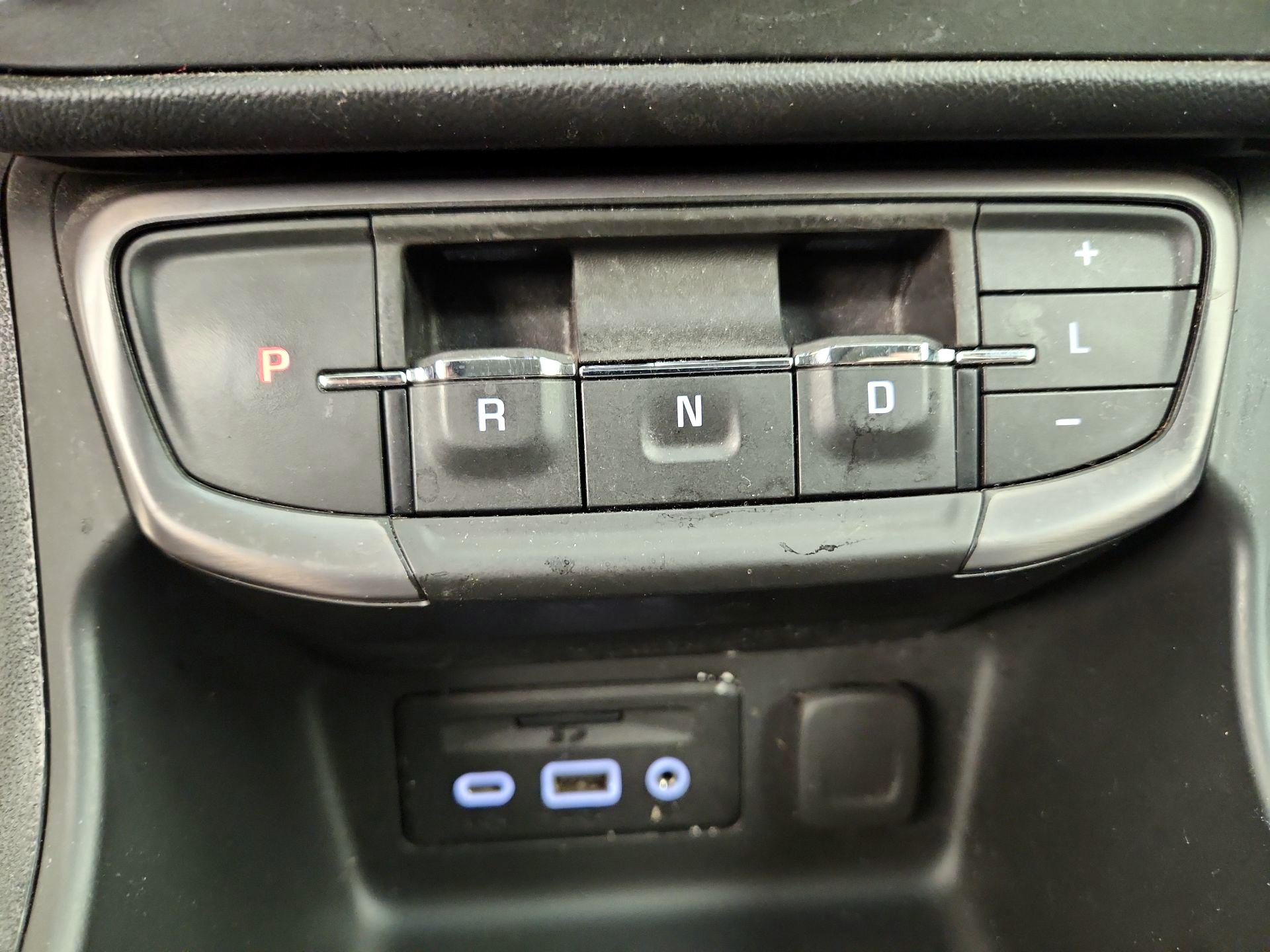 Thumbnail: 2022 GMC Terrain - 17