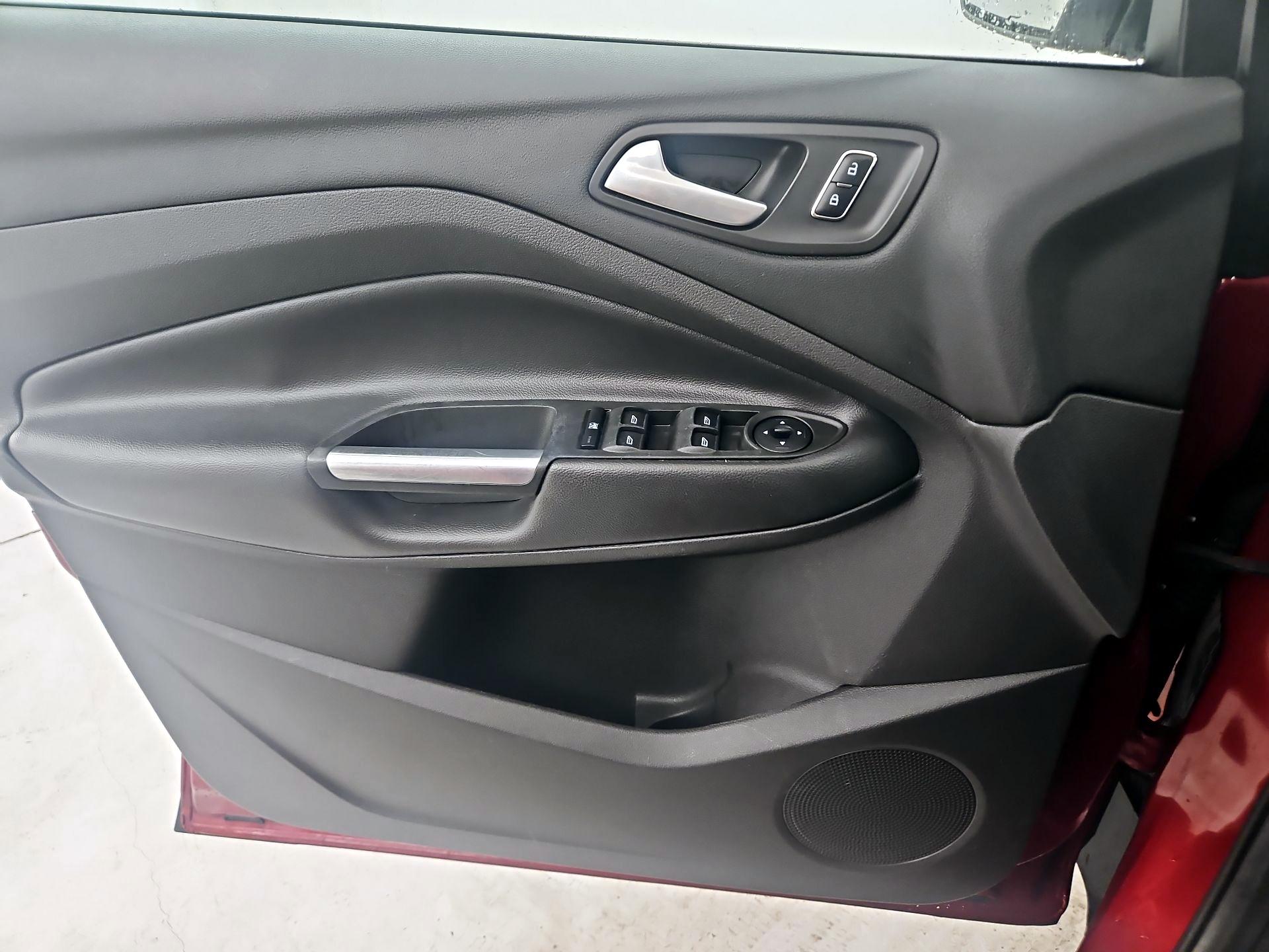 Thumbnail: 2015 Ford Escape - 12