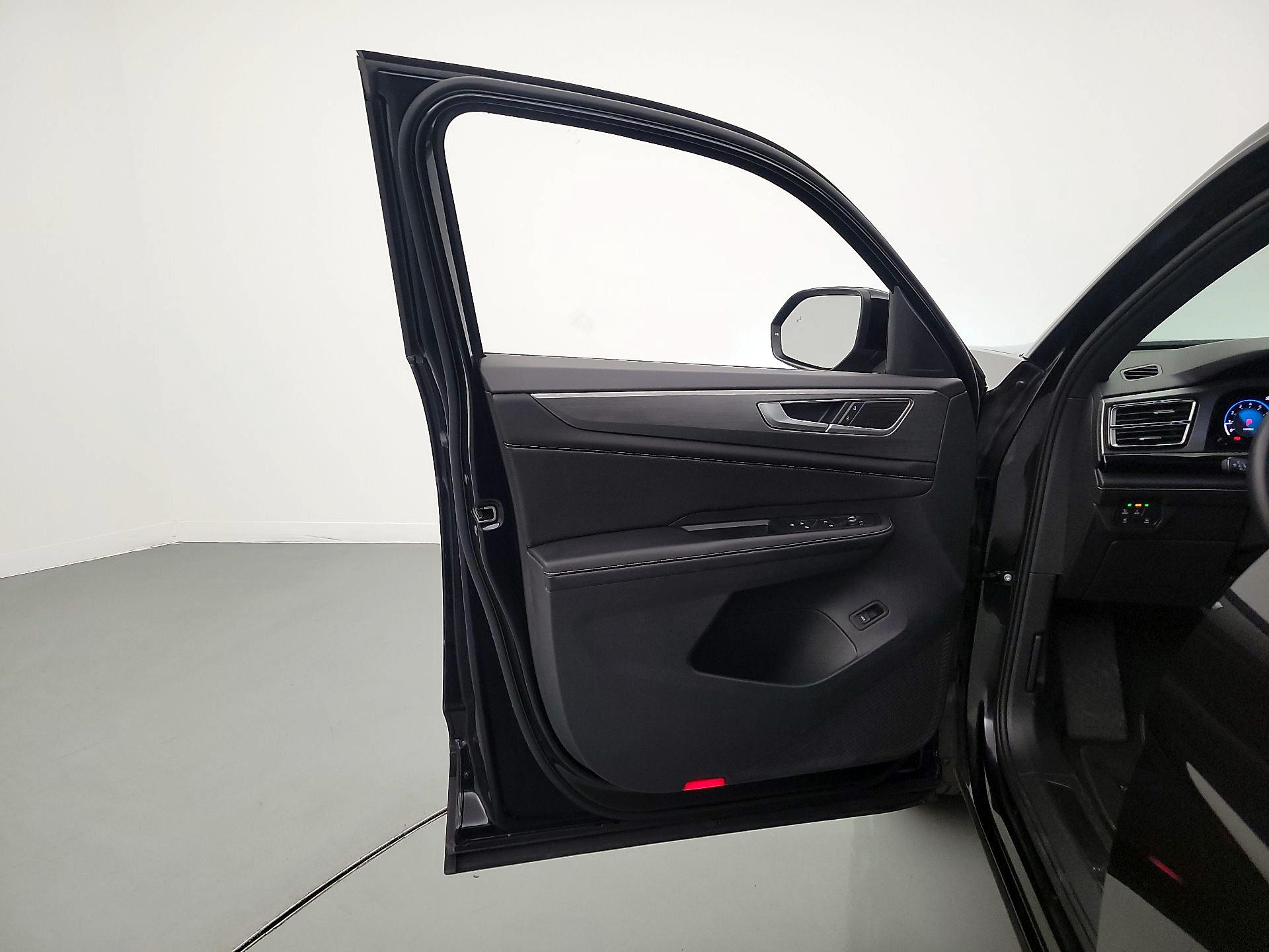 Thumbnail: 2024 Volkswagen Atlas - 12